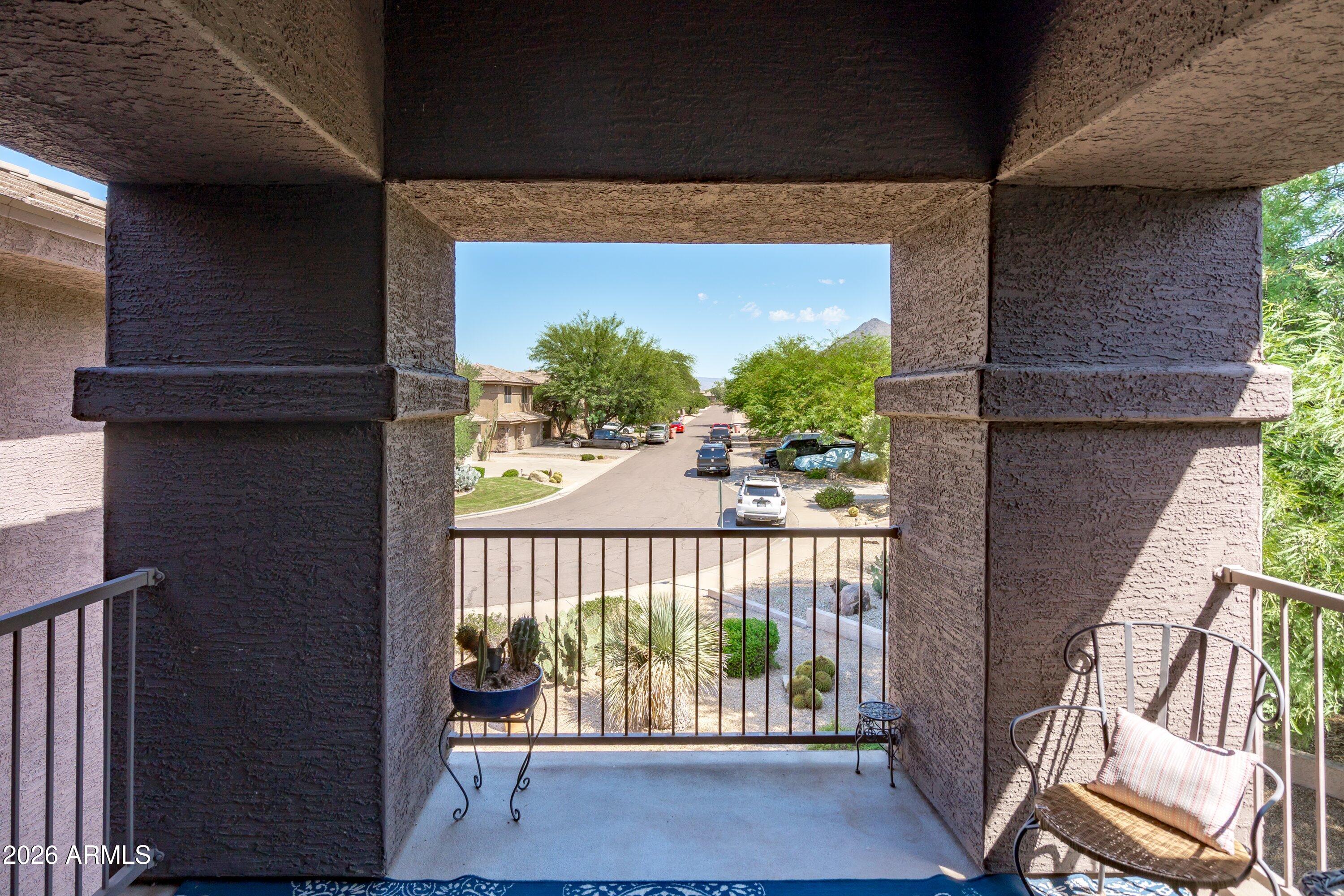 6117 E PALOMINO Lane