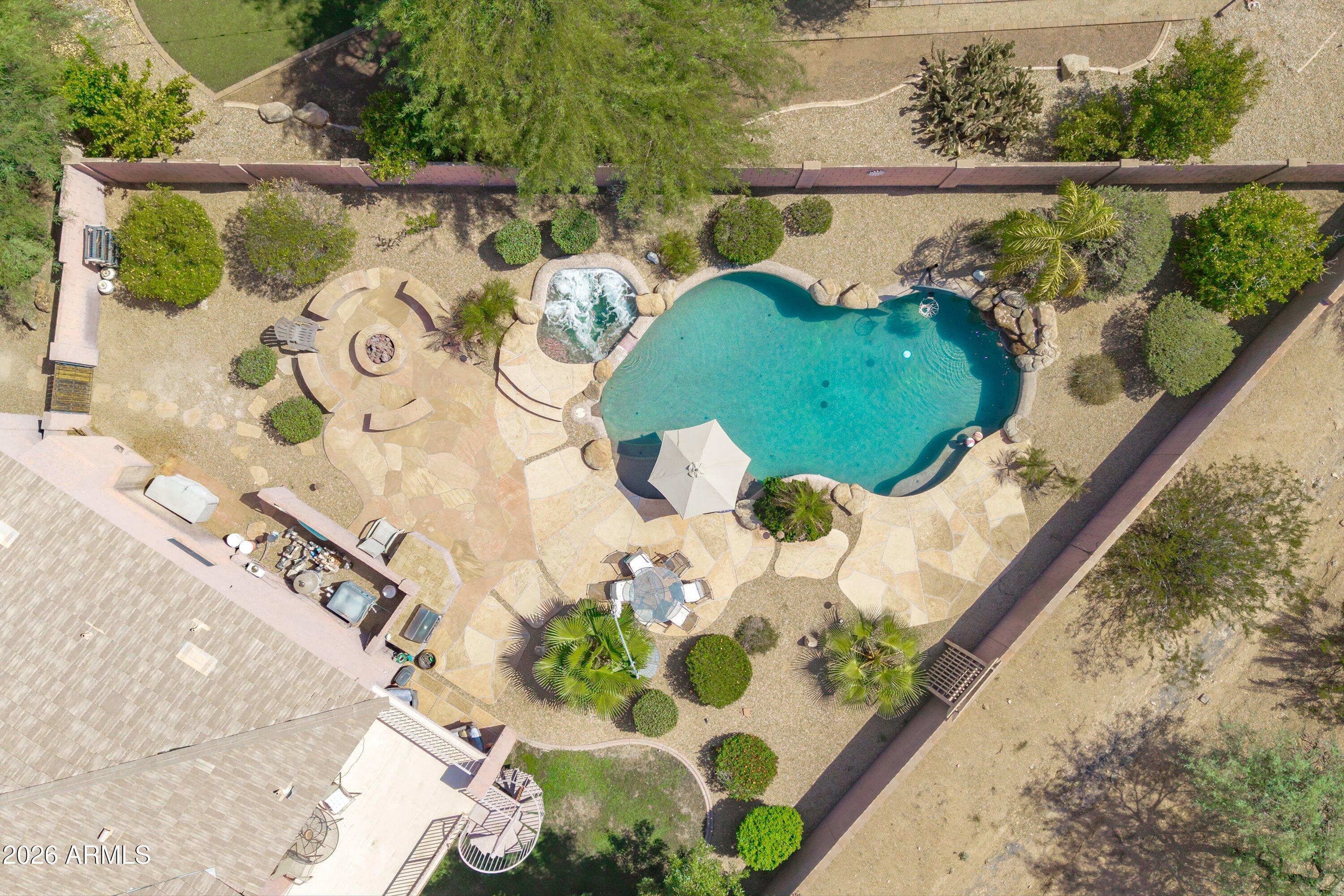 6117 E PALOMINO Lane