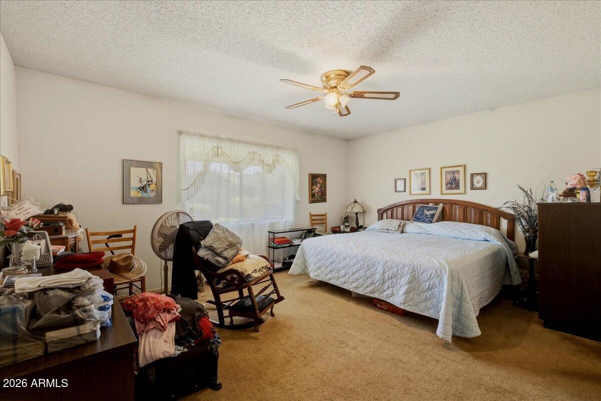 811 W REDFIELD Road W