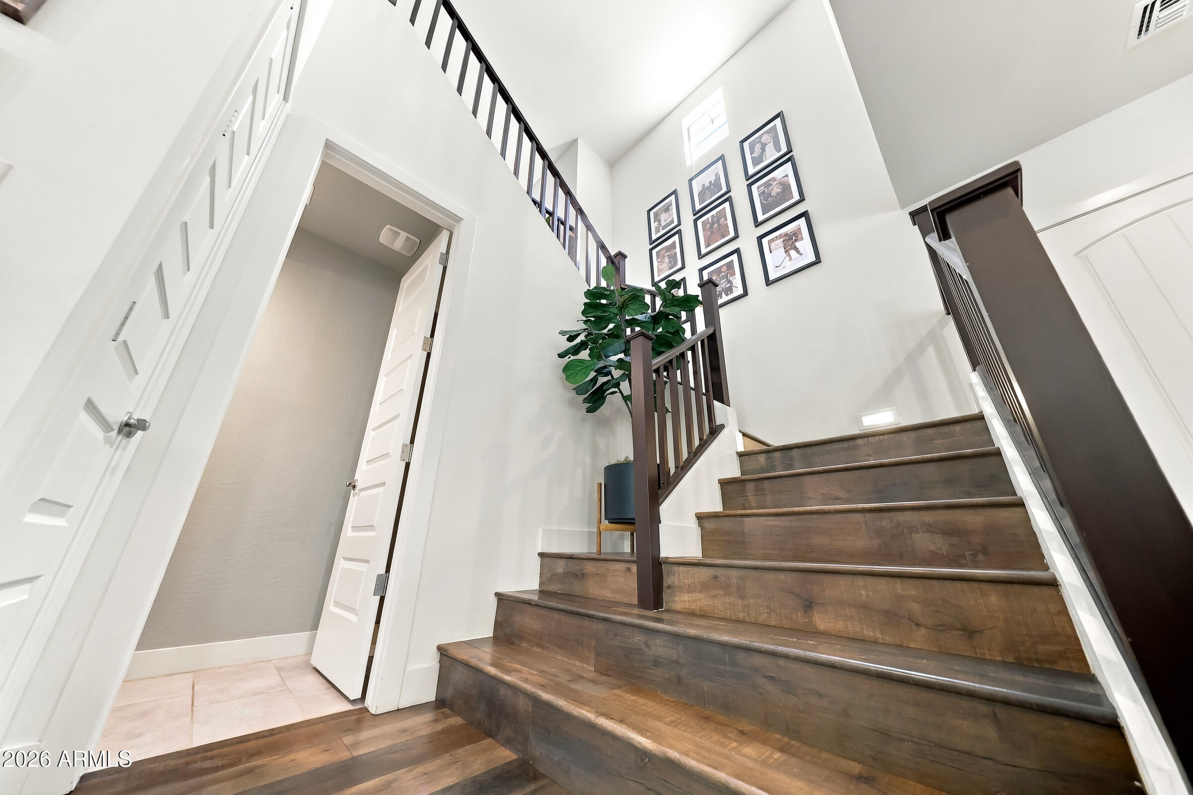 9556 W PARK VIEW Lane
