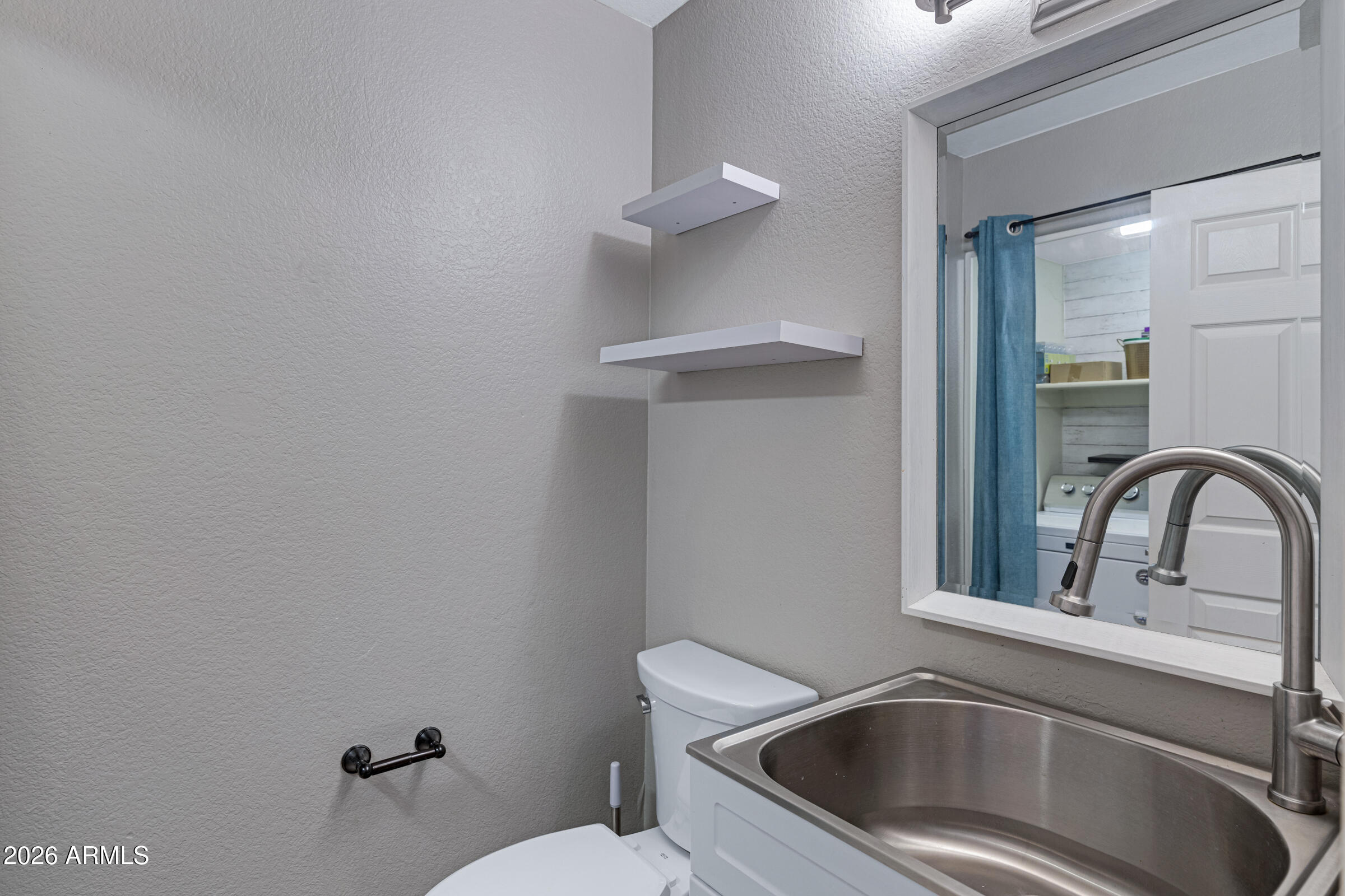 250 W Juniper Avenue 52