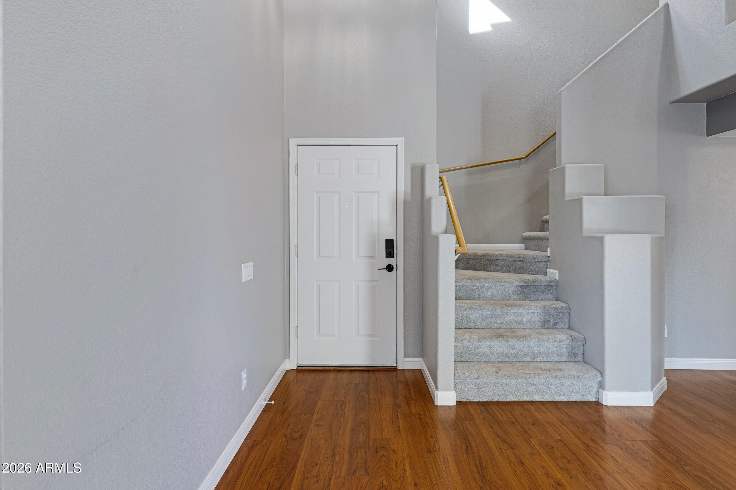 250 W Juniper Avenue 52