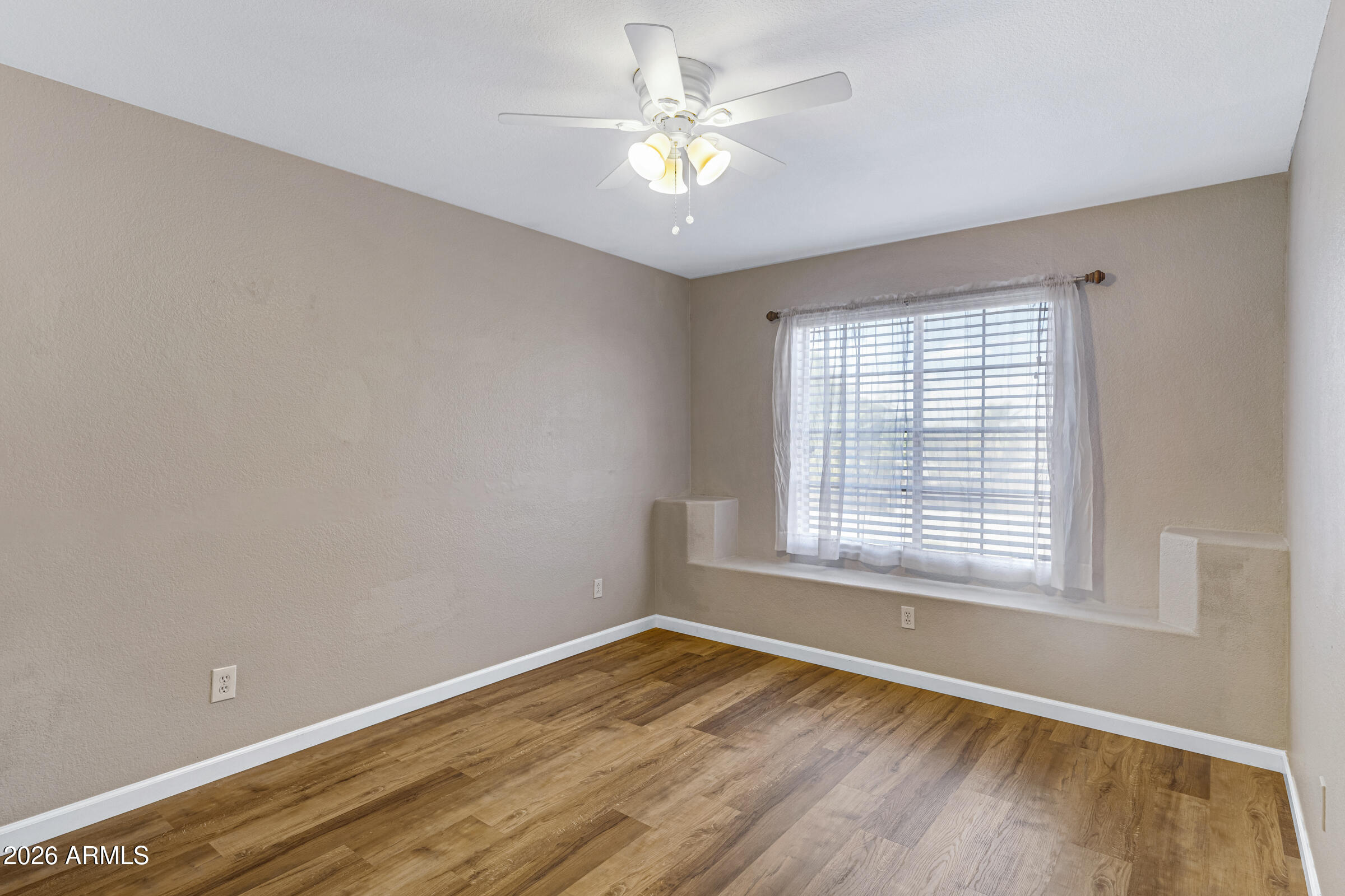 250 W Juniper Avenue 52