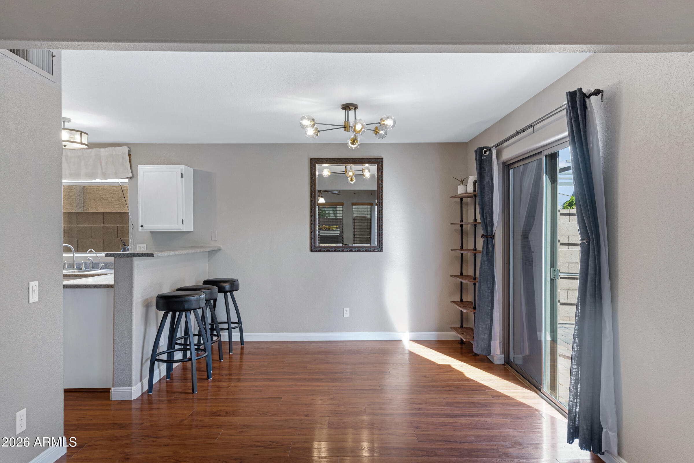 250 W Juniper Avenue 52
