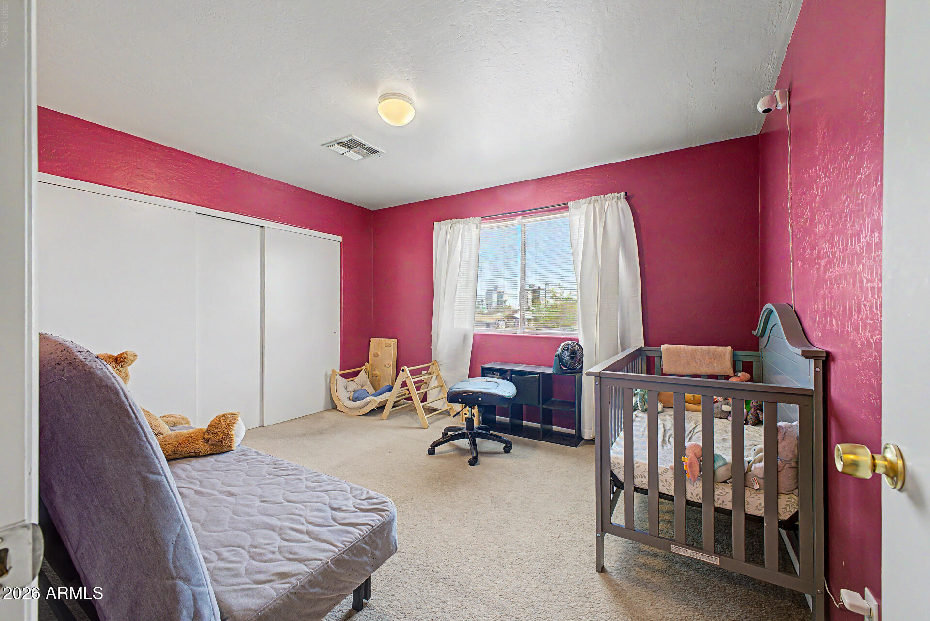 945 W COCOPAH Street