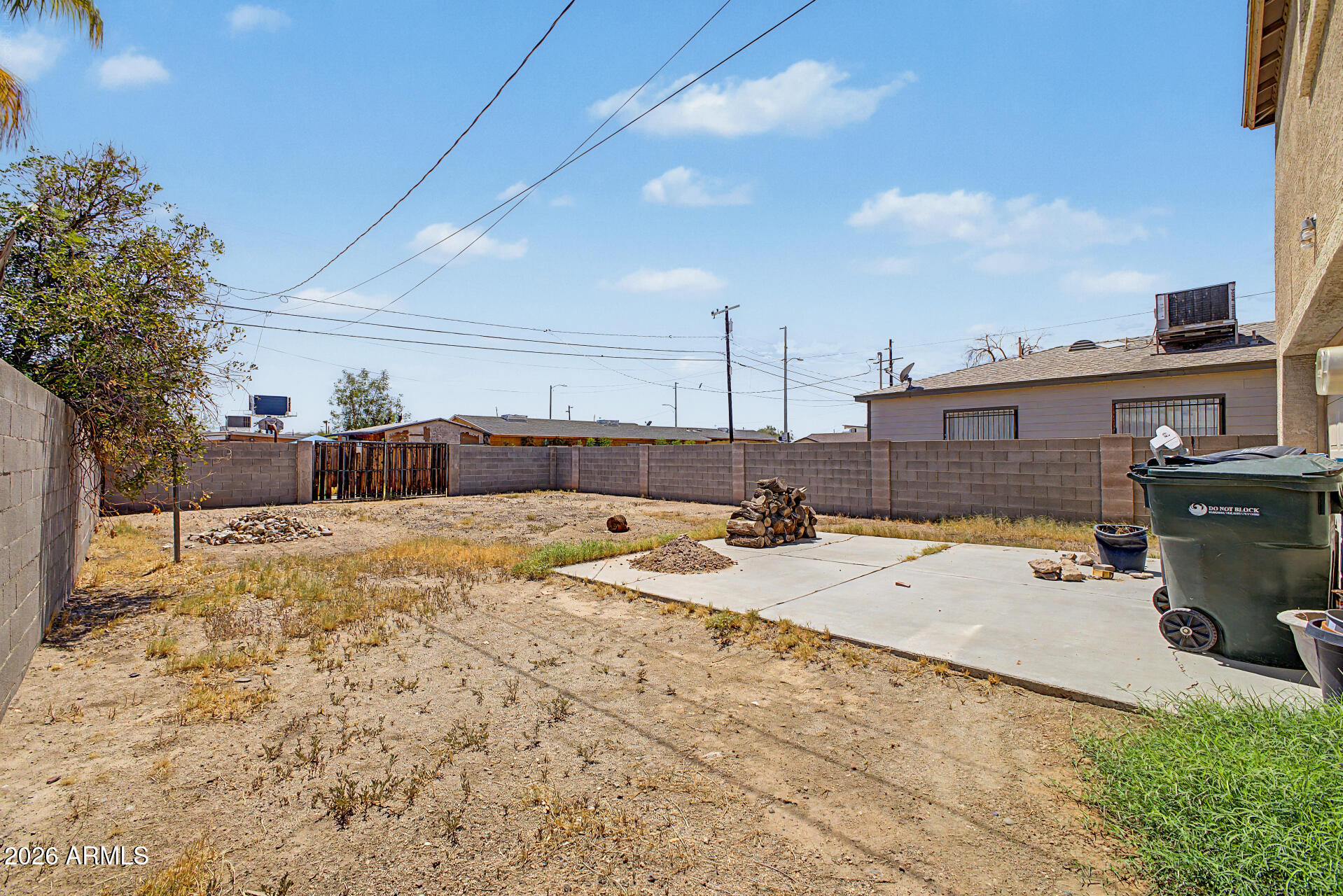945 W COCOPAH Street