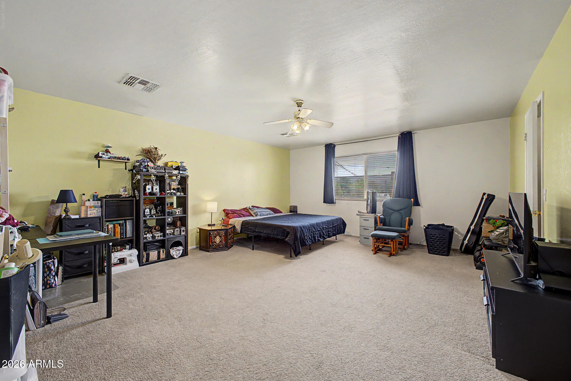 945 W COCOPAH Street