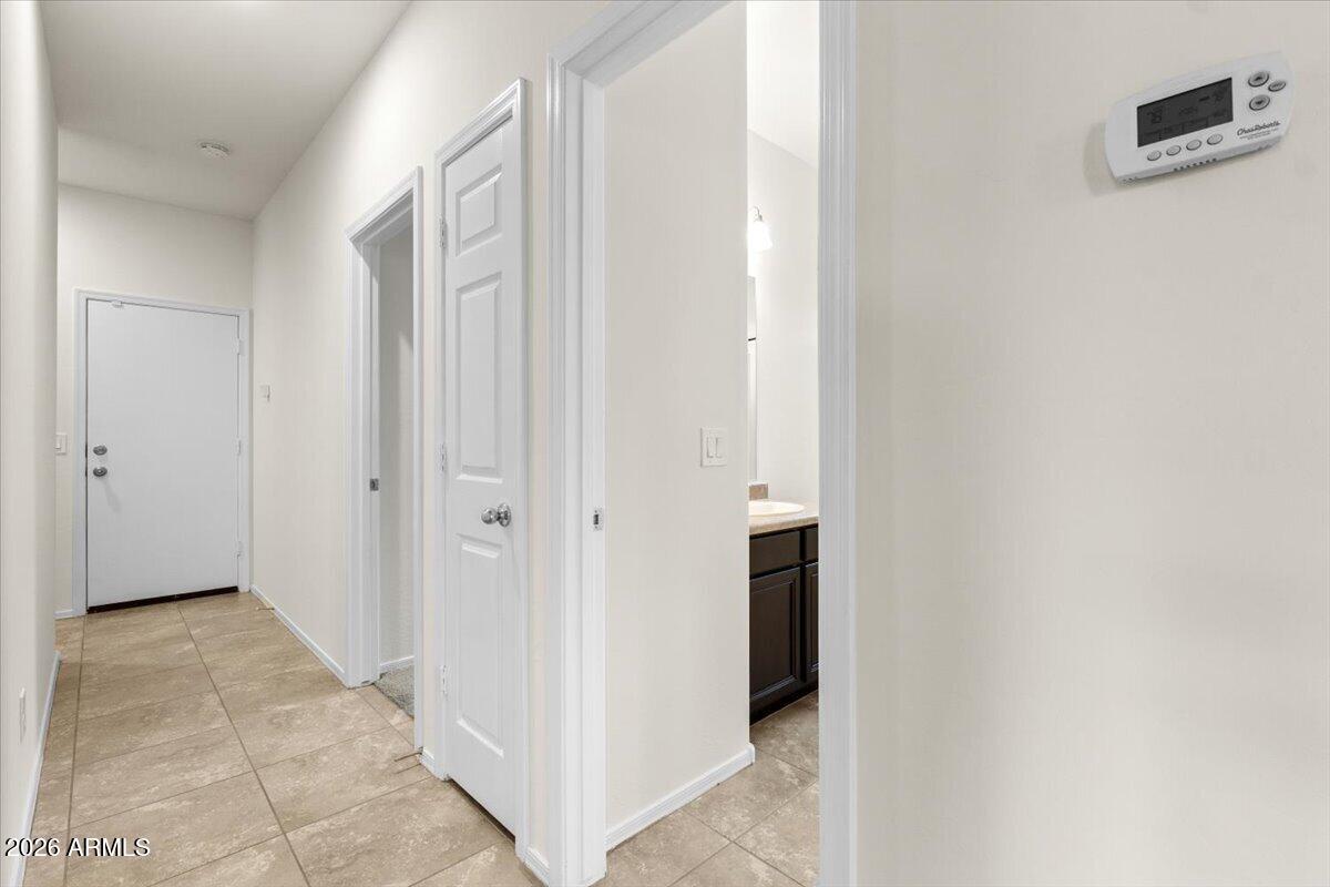 11795 W DAVIS Lane