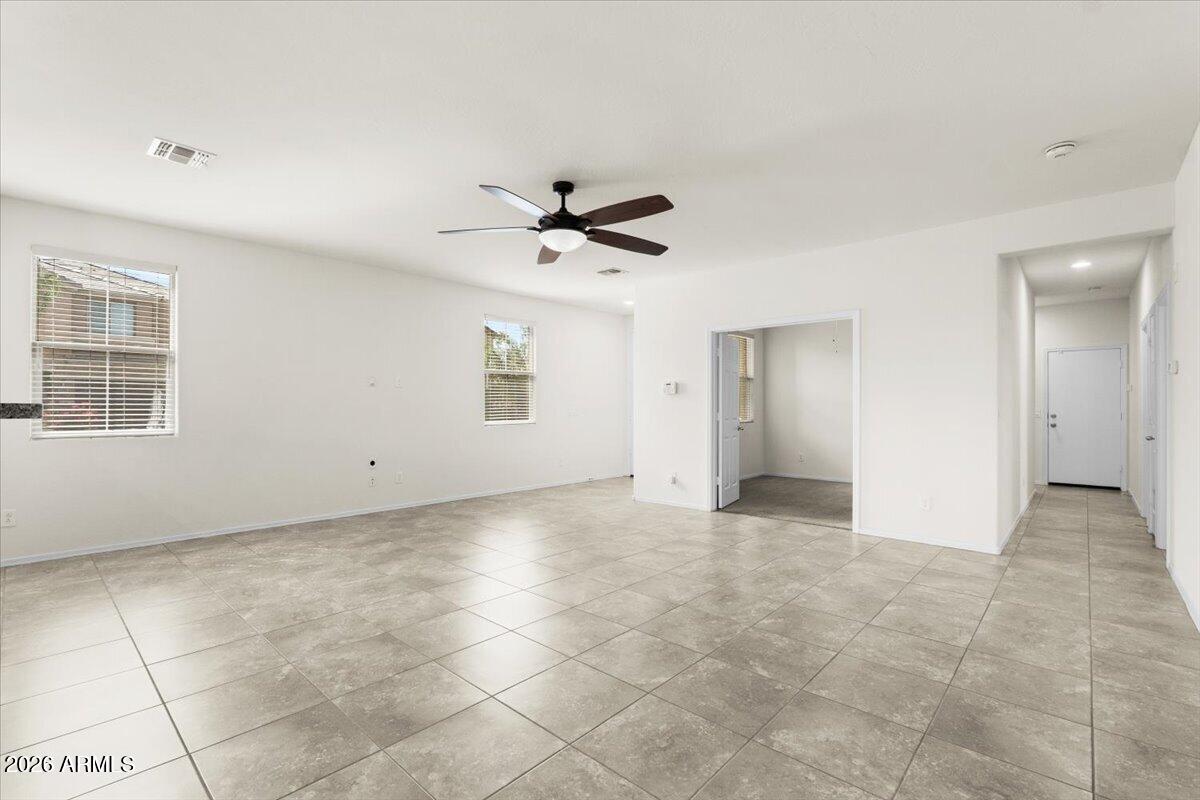 11795 W DAVIS Lane
