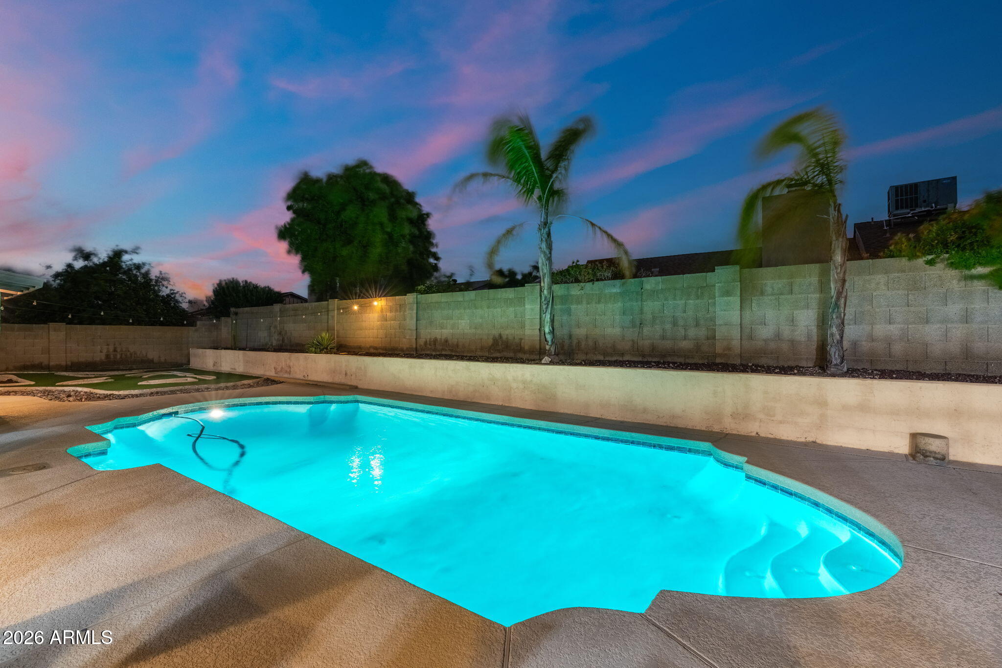 2331 E SUNNYSIDE Drive