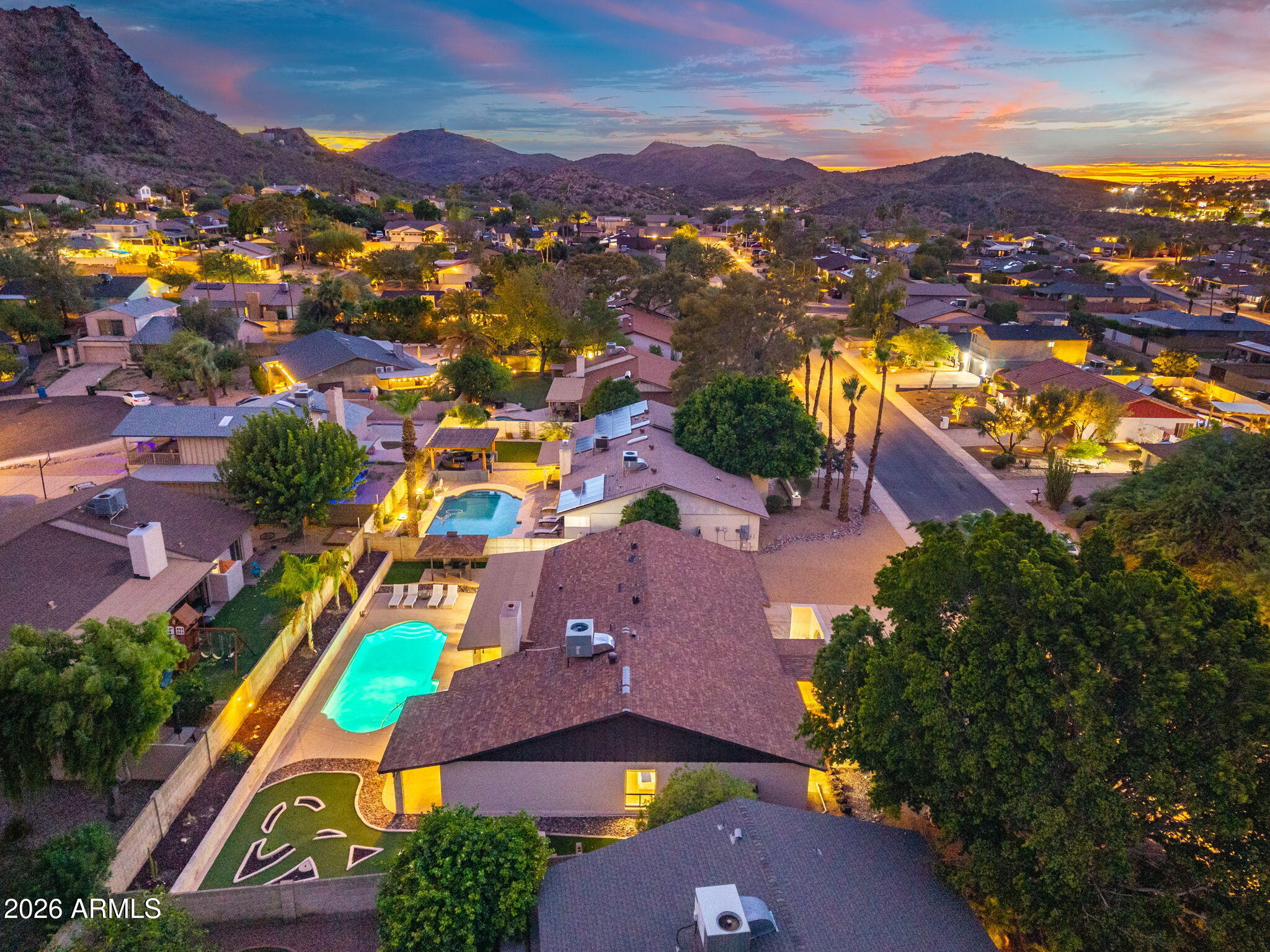 2331 E SUNNYSIDE Drive