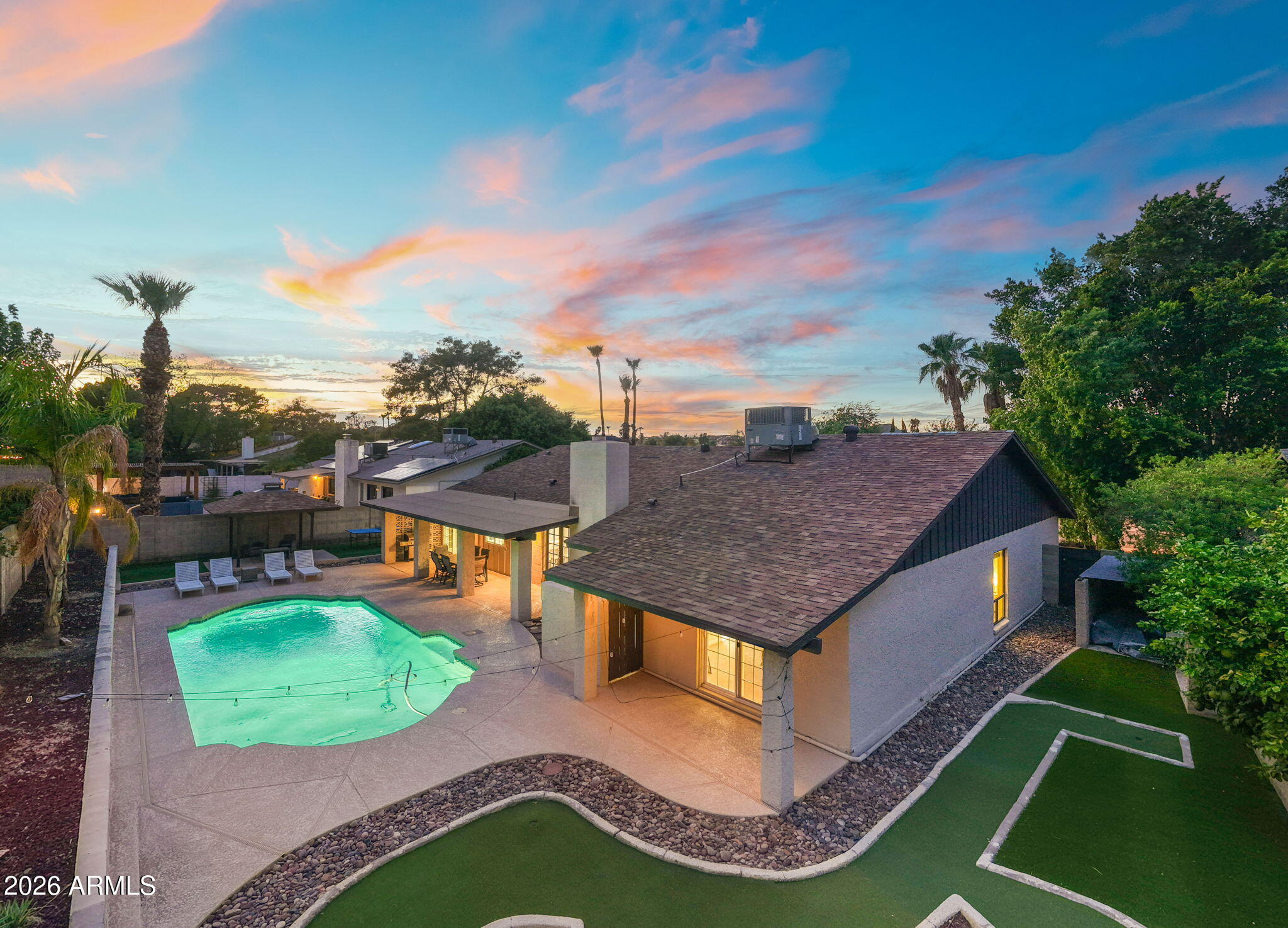 2331 E SUNNYSIDE Drive