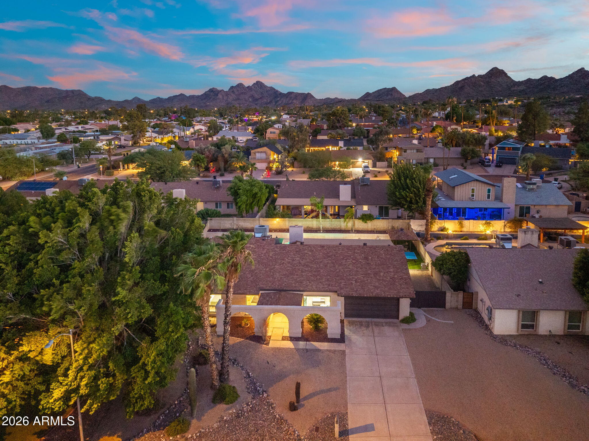 2331 E SUNNYSIDE Drive