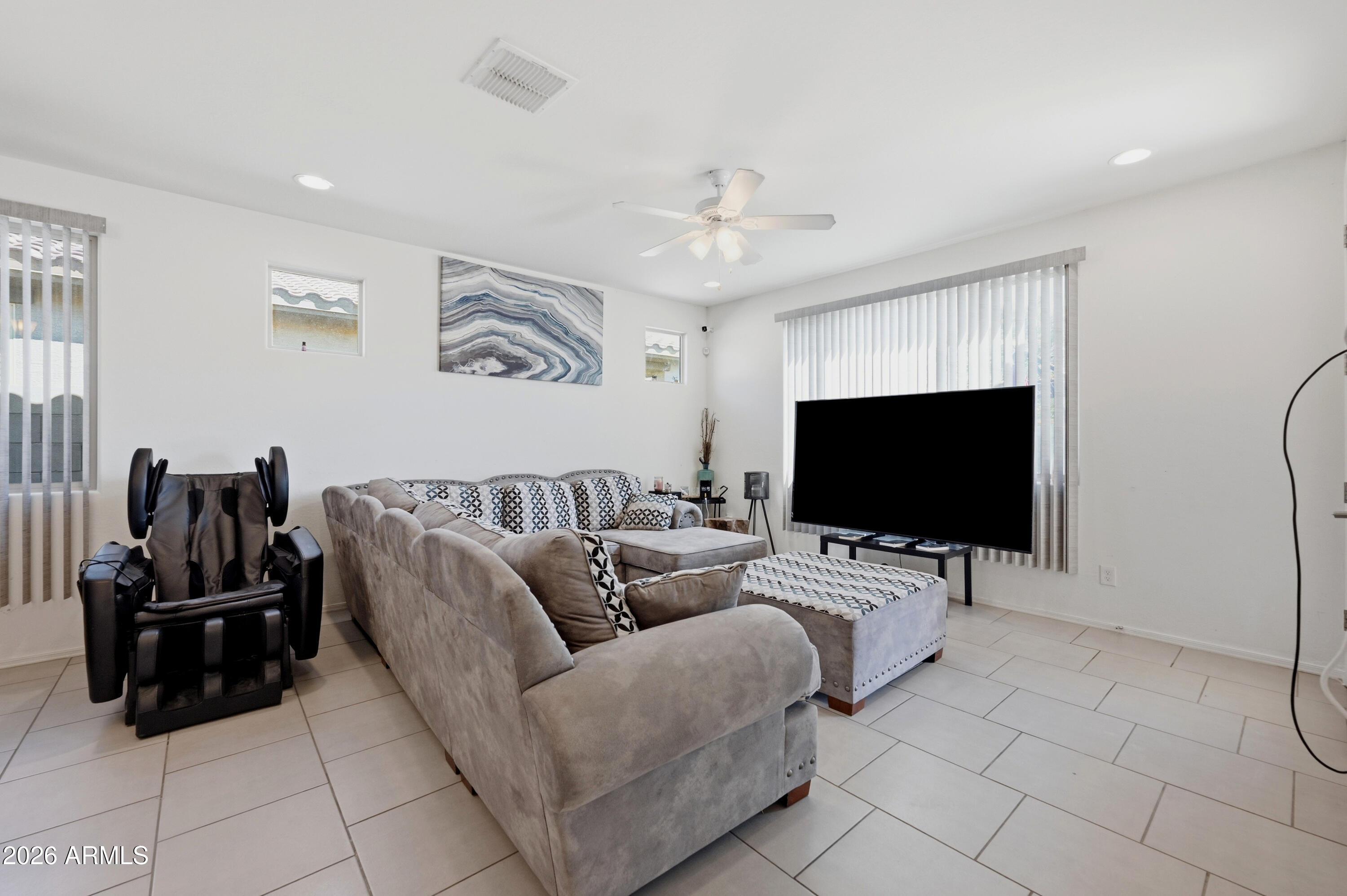 2723 W APOLLO Road