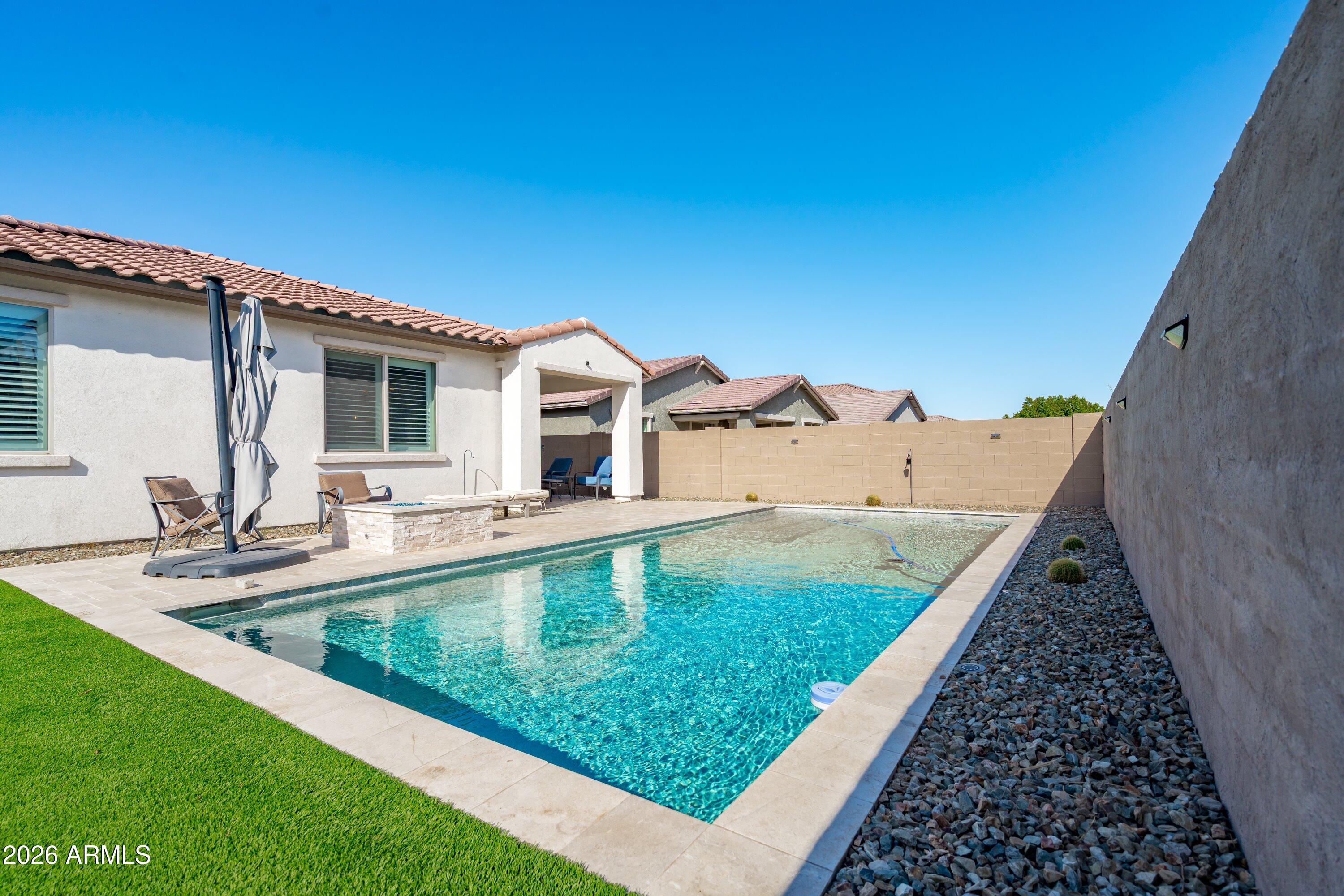 19991 W HEATHERBRAE Drive