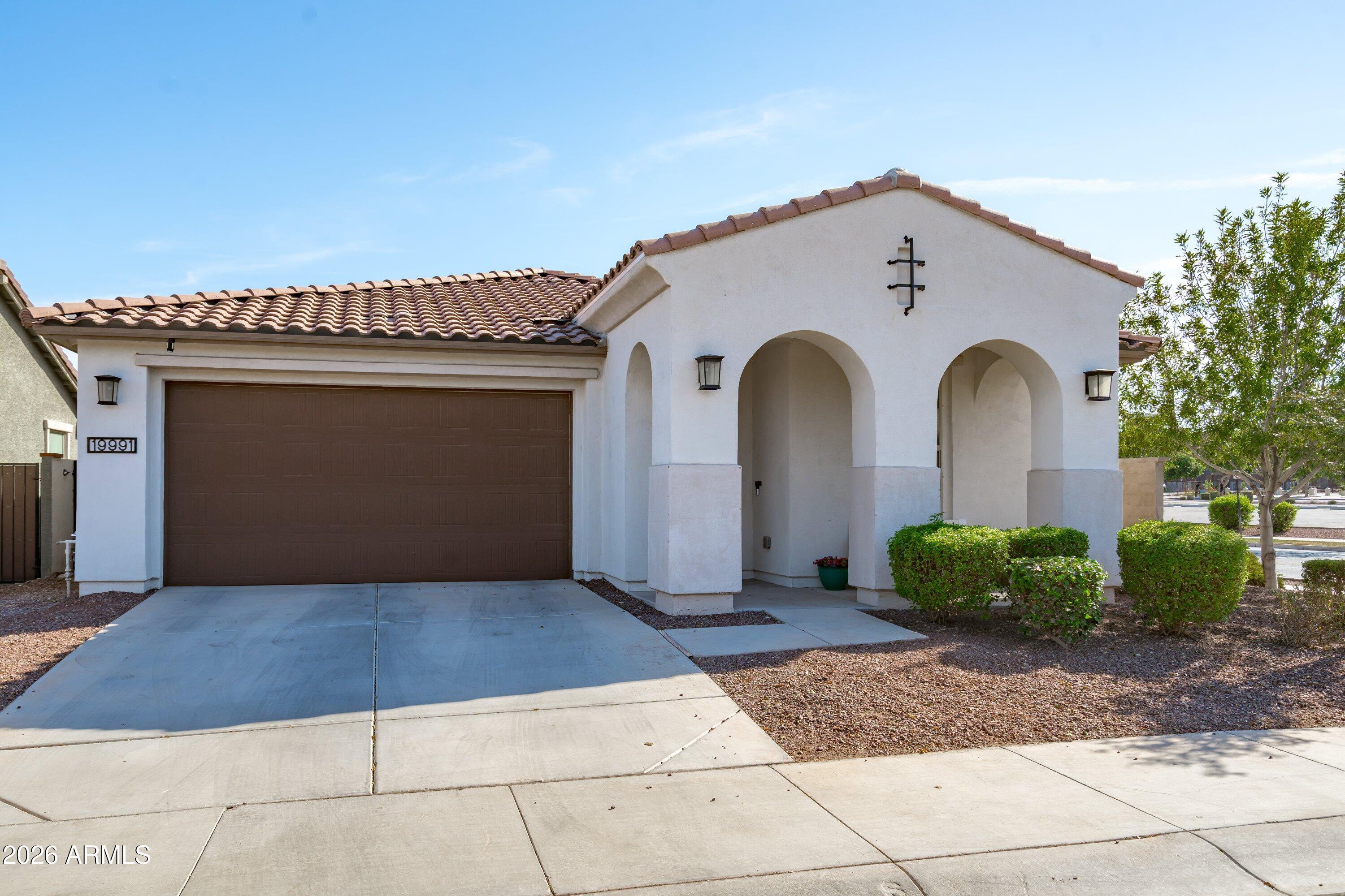 19991 W HEATHERBRAE Drive