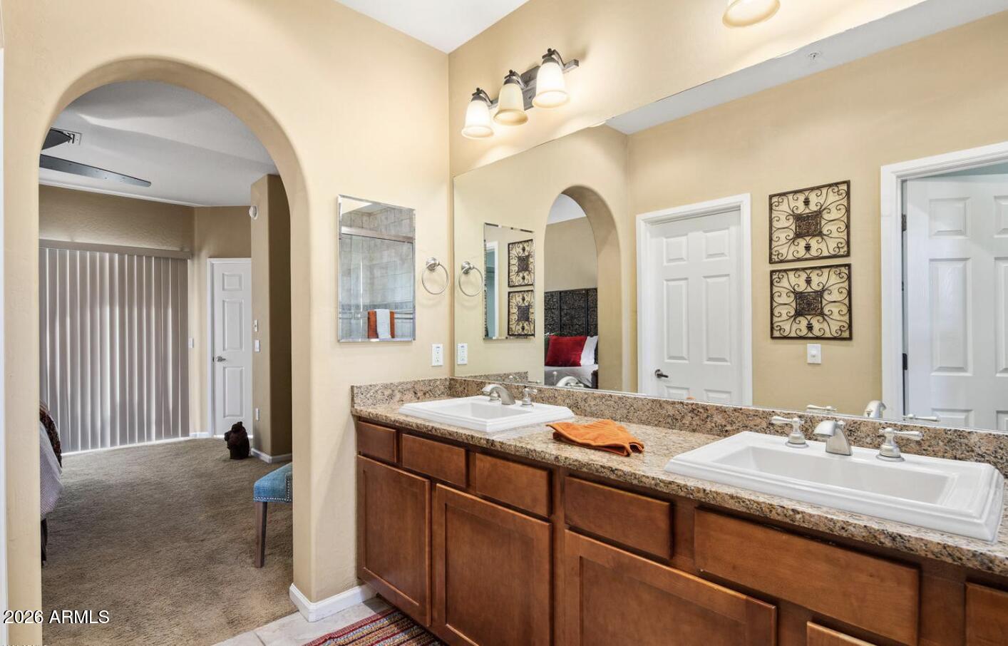 3935 E ROUGH RIDER Road 1387