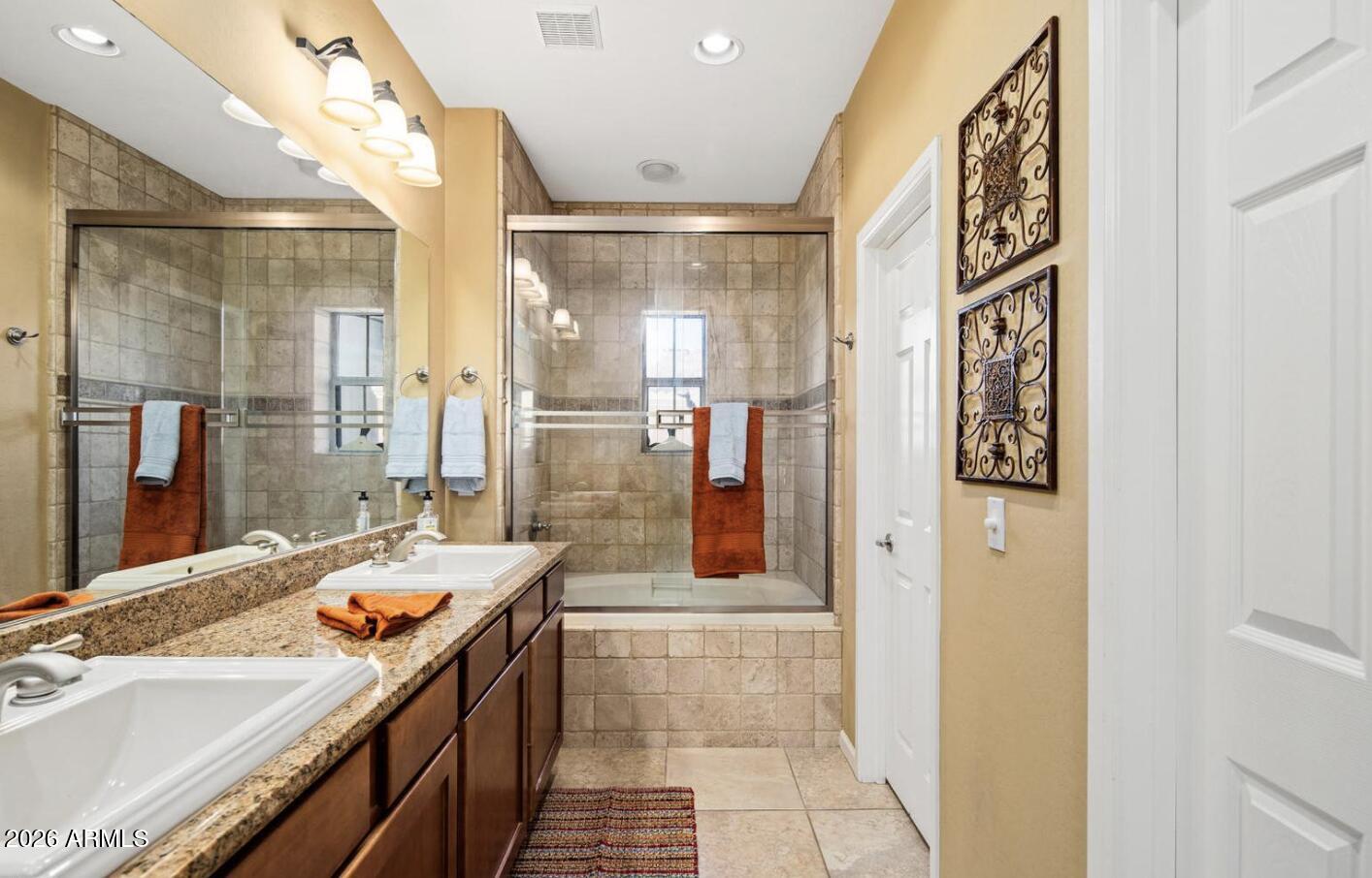 3935 E ROUGH RIDER Road 1387
