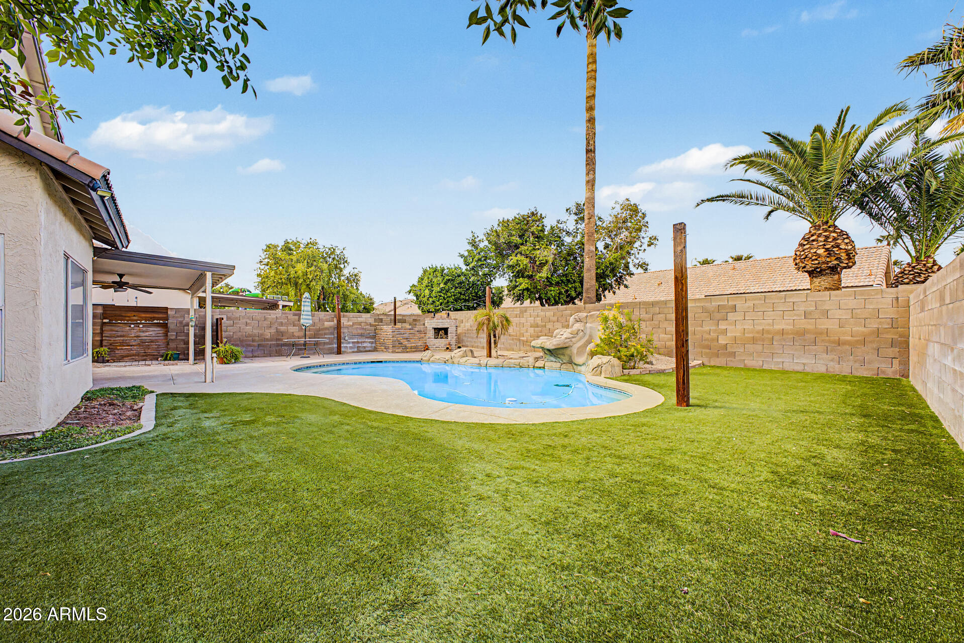 1360 W GAIL Drive