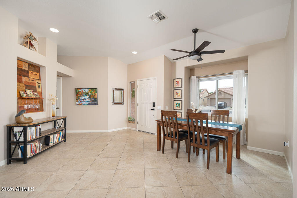 14227 W CIRCLE RIDGE Drive