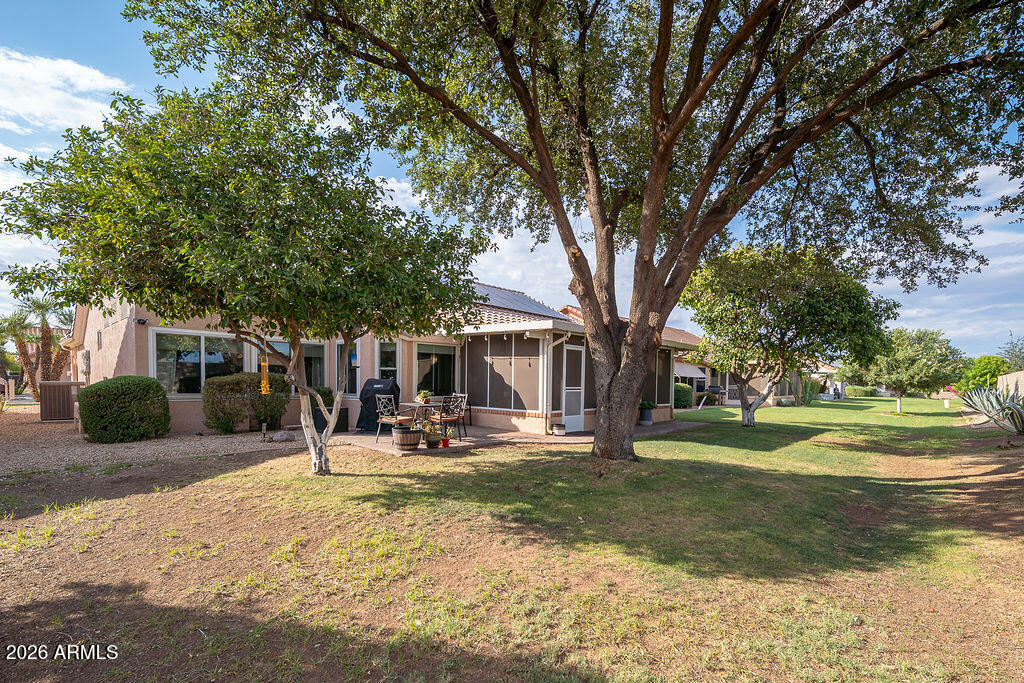 14227 W CIRCLE RIDGE Drive