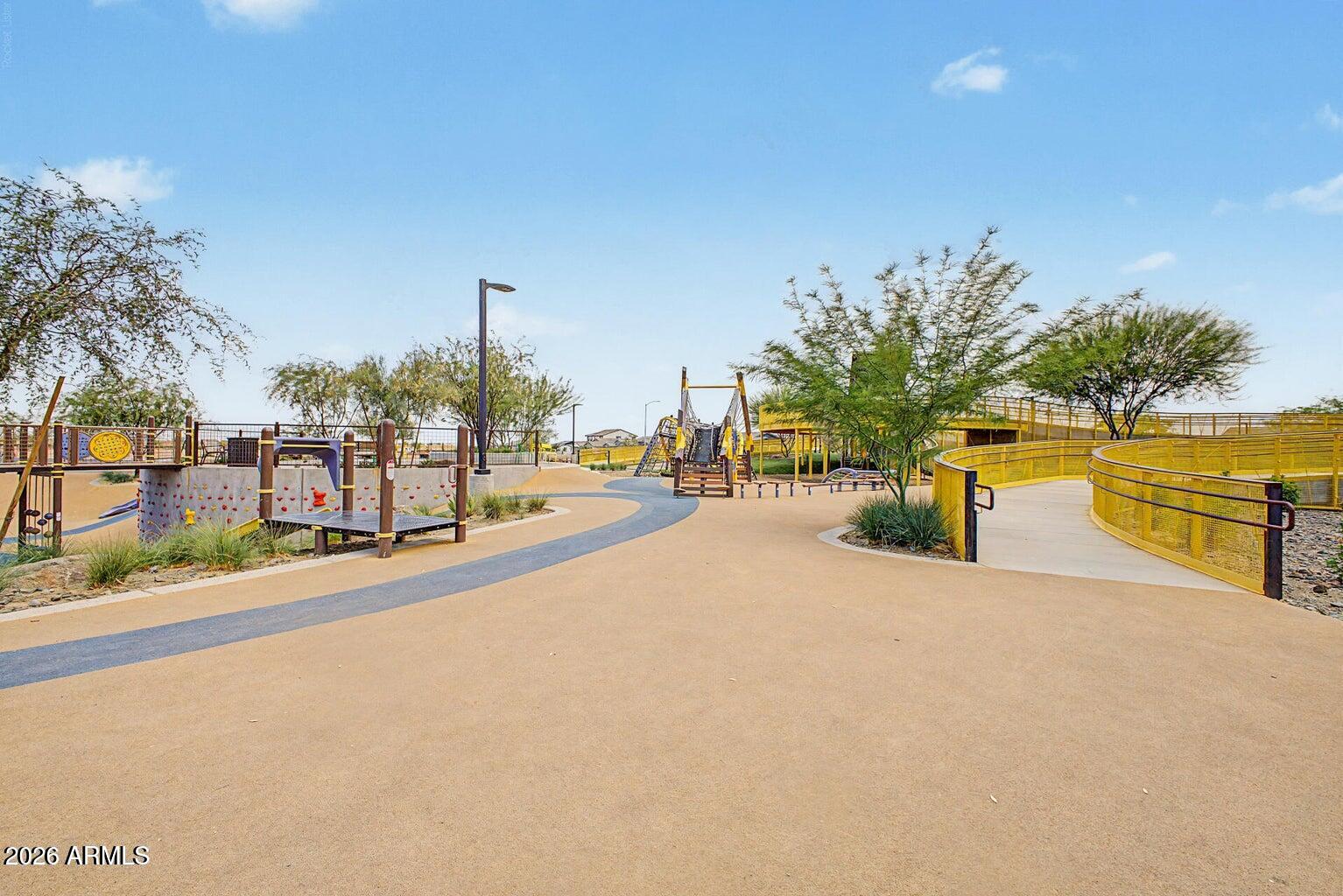 1452 W GOLDEN ORE Pass