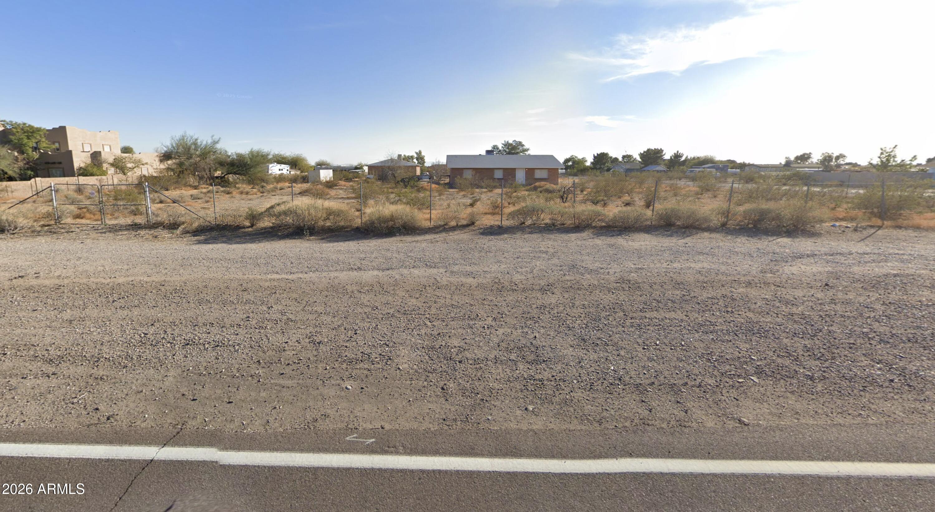 8659 W CALLE LEJOS