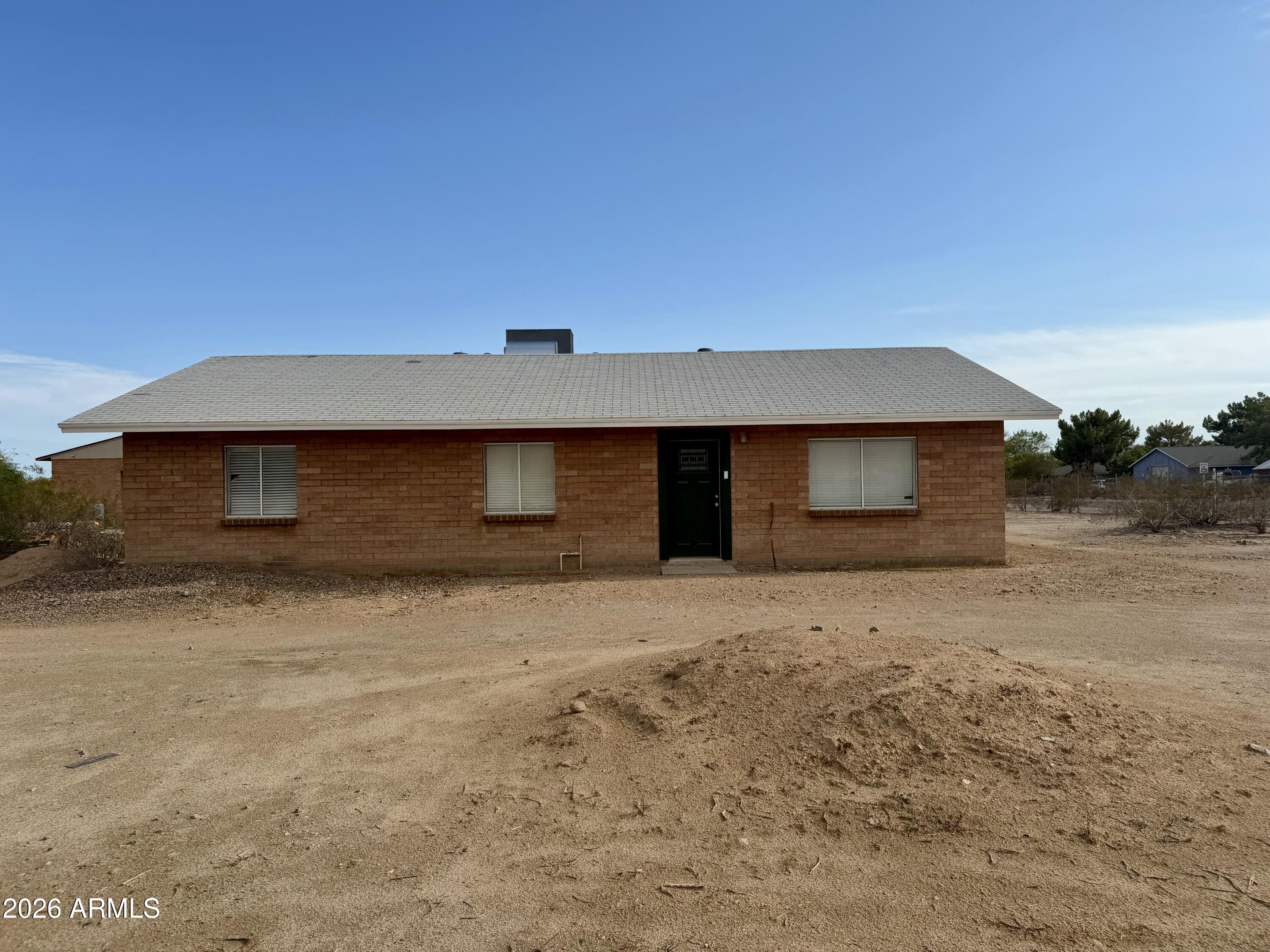 8659 W CALLE LEJOS