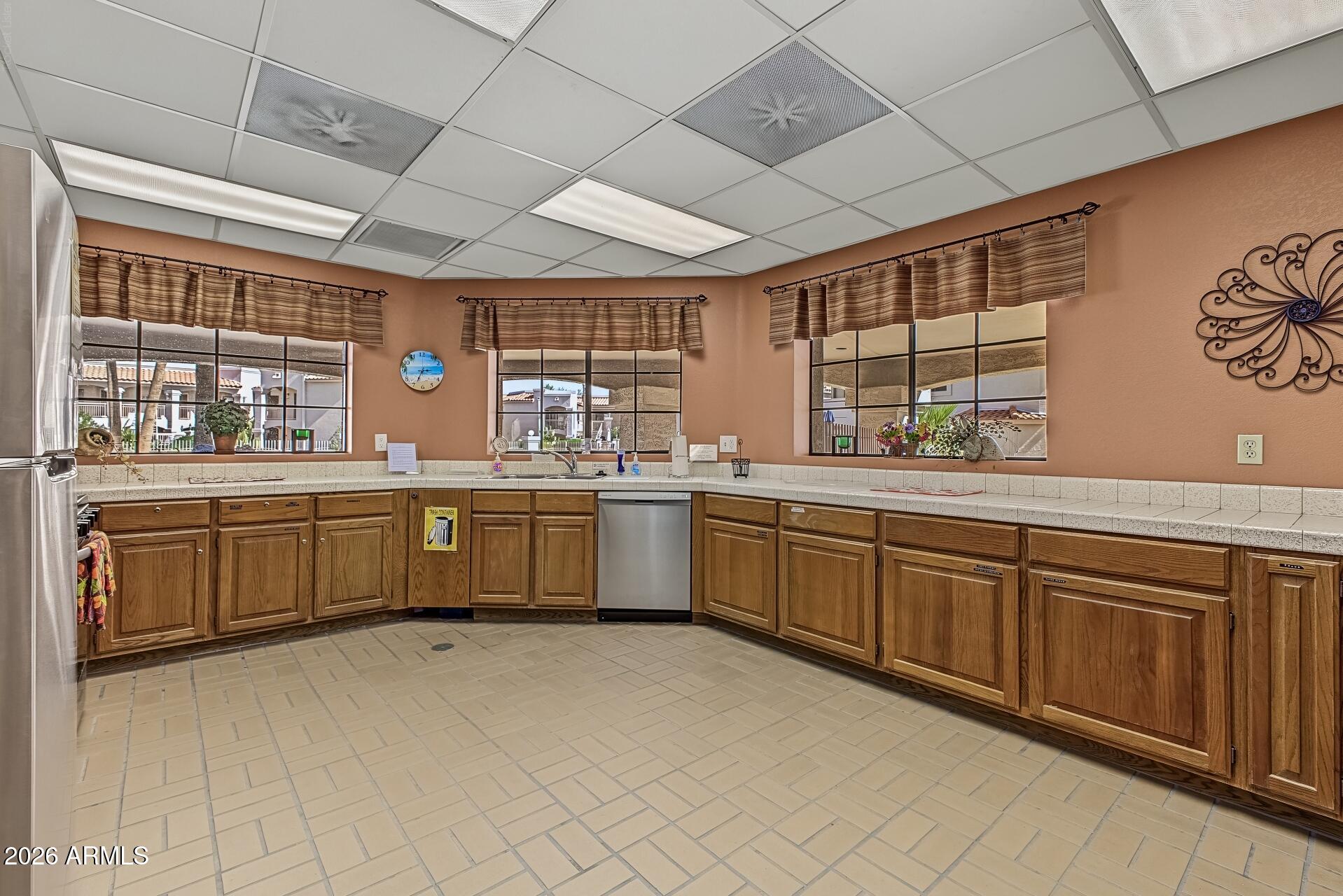 9151 W GREENWAY Road 226