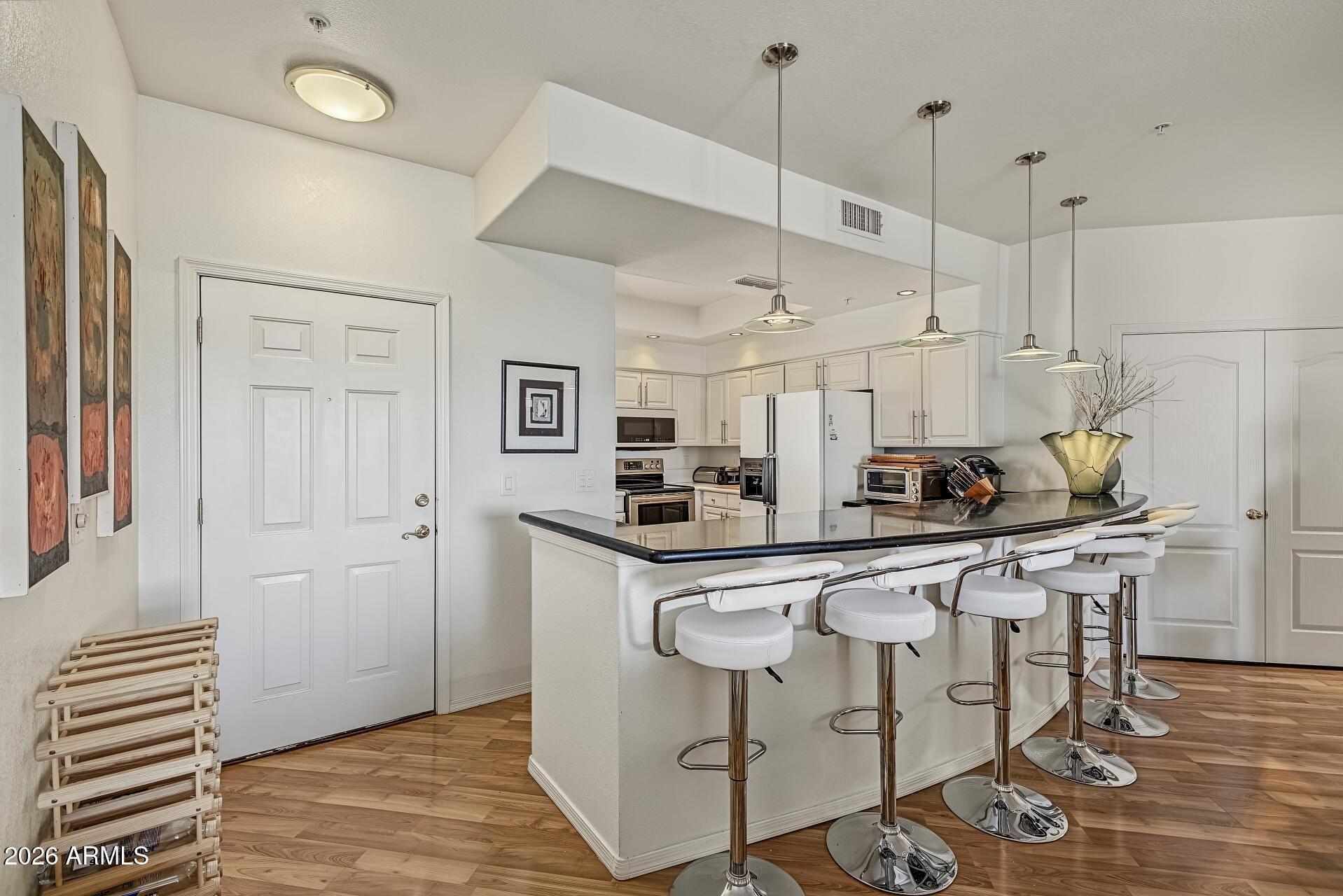 9151 W GREENWAY Road 226