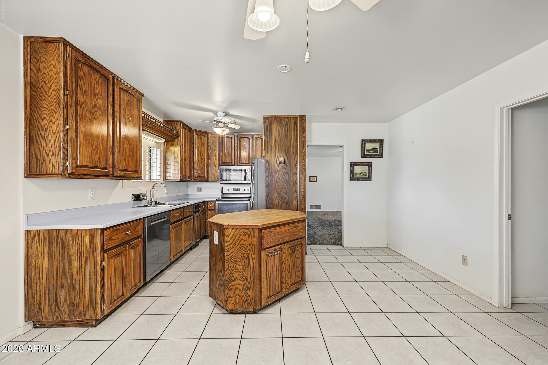 1251 N GILBERT Road