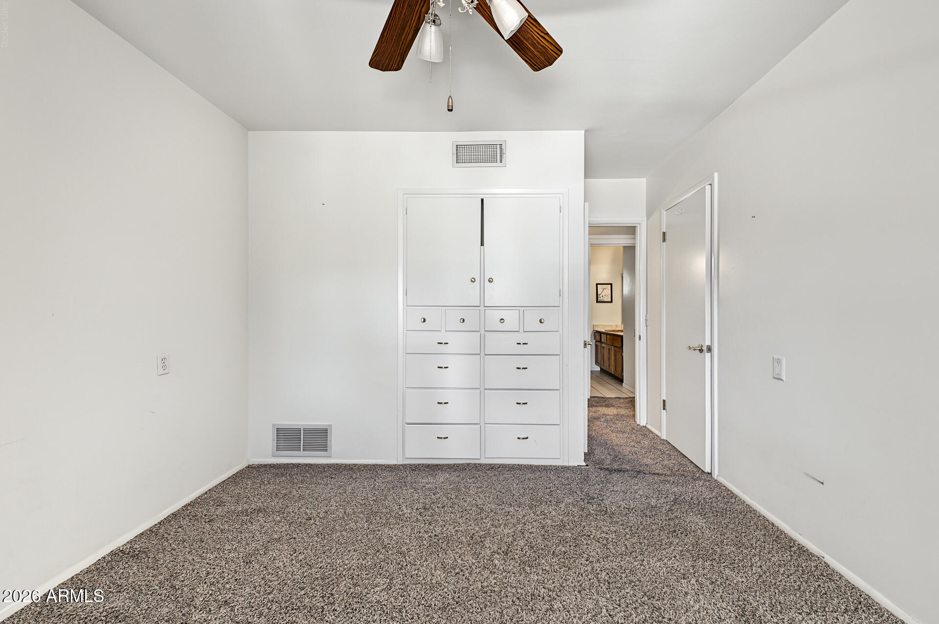 1251 N GILBERT Road