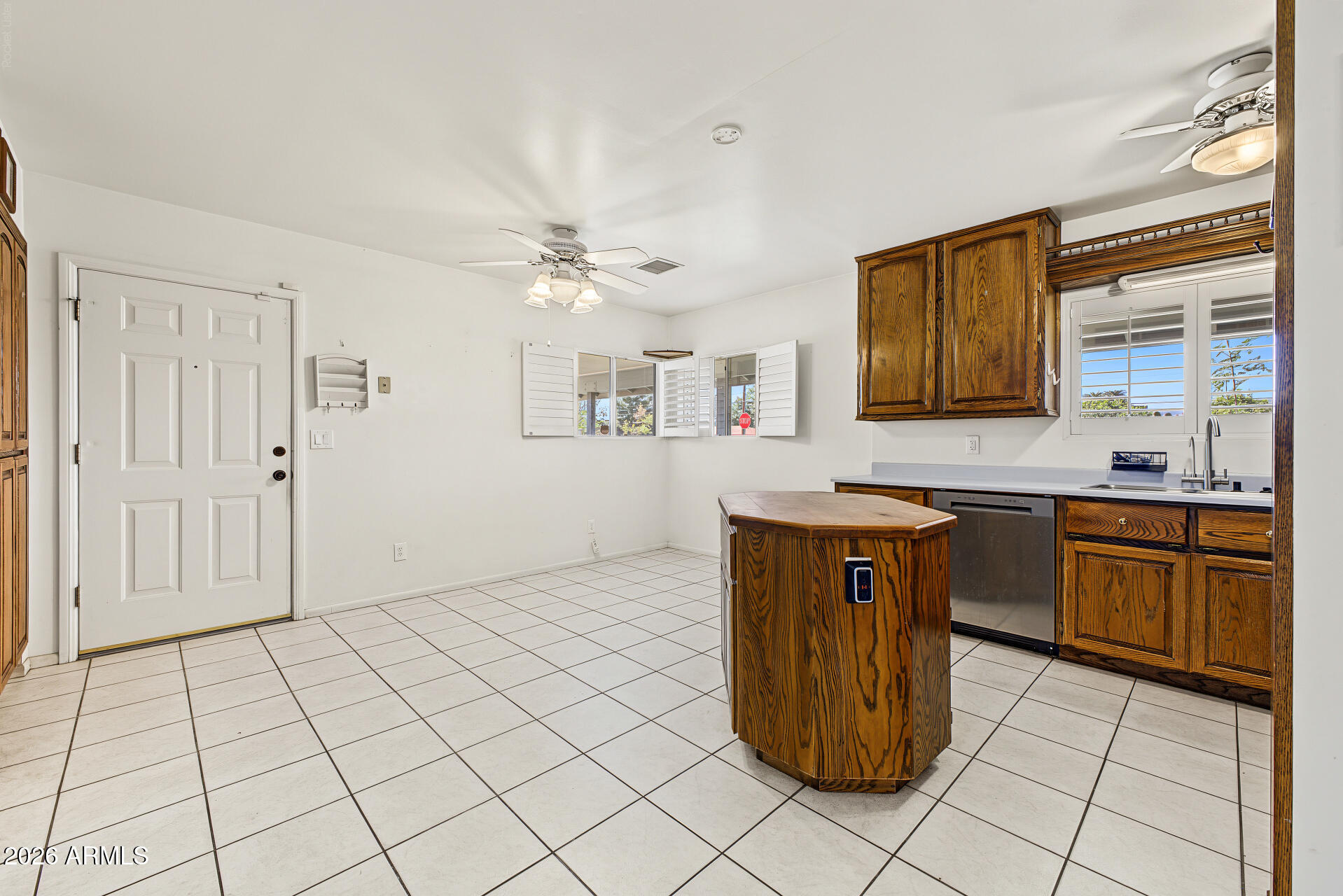 1251 N GILBERT Road
