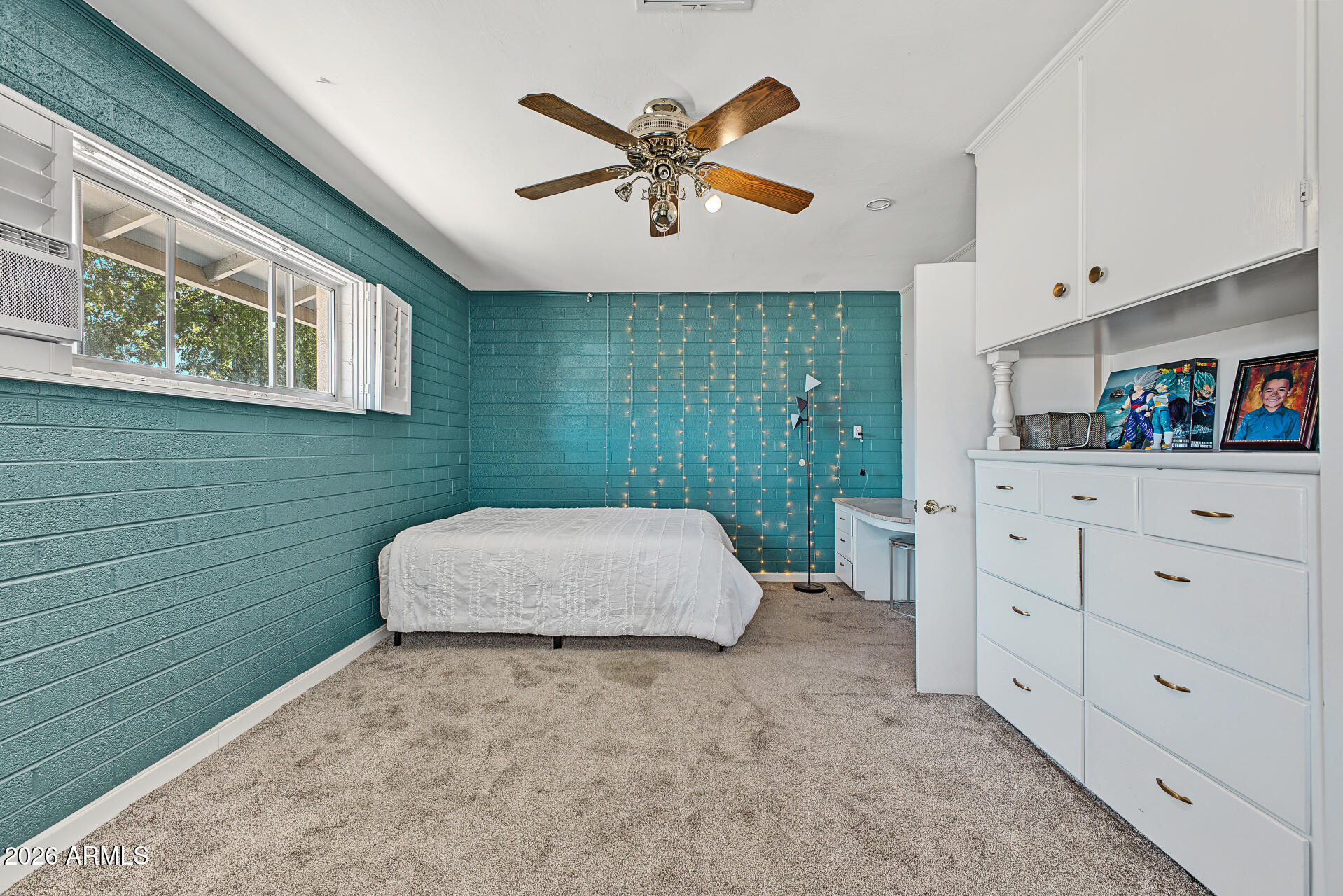 1251 N GILBERT Road