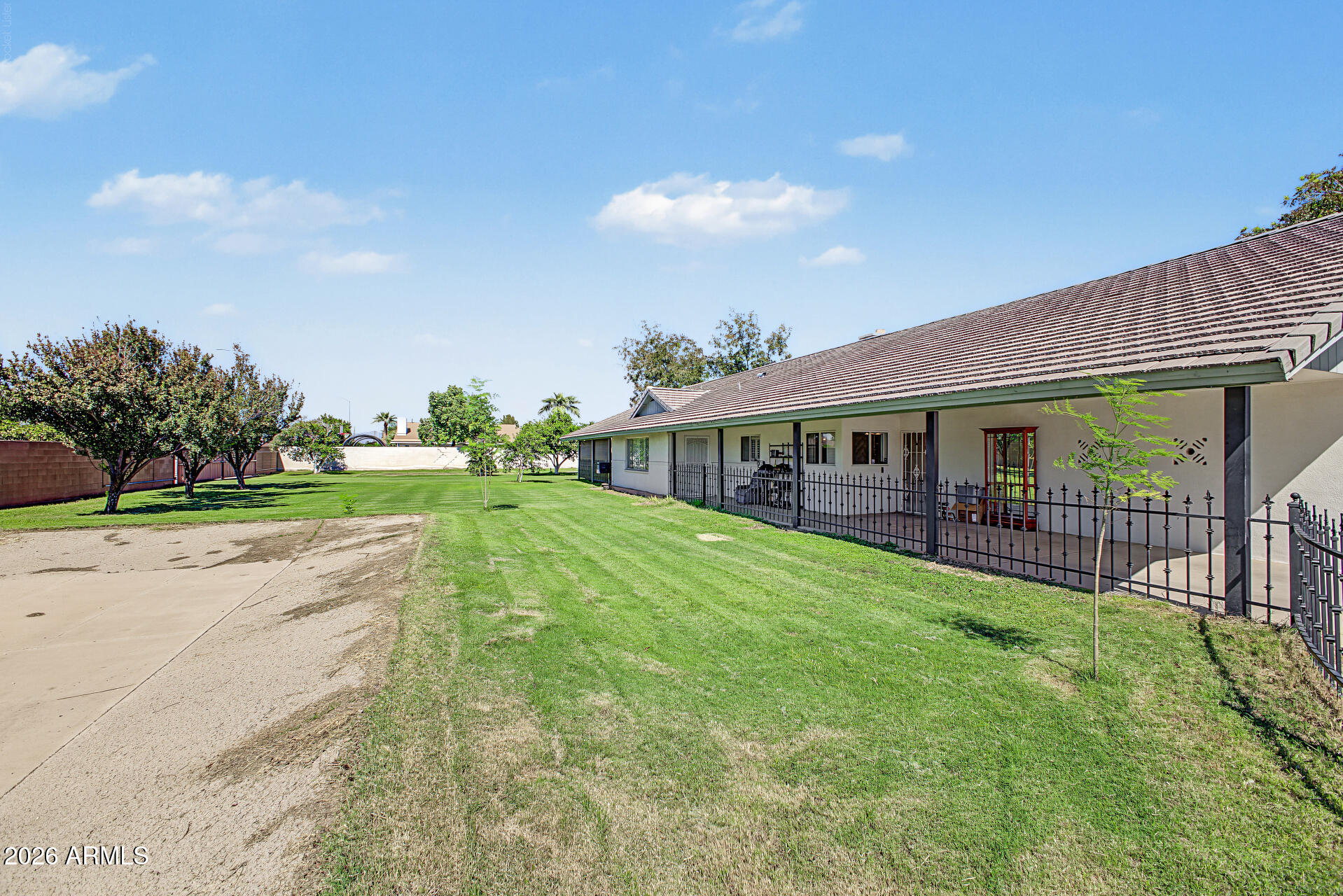 1251 N GILBERT Road