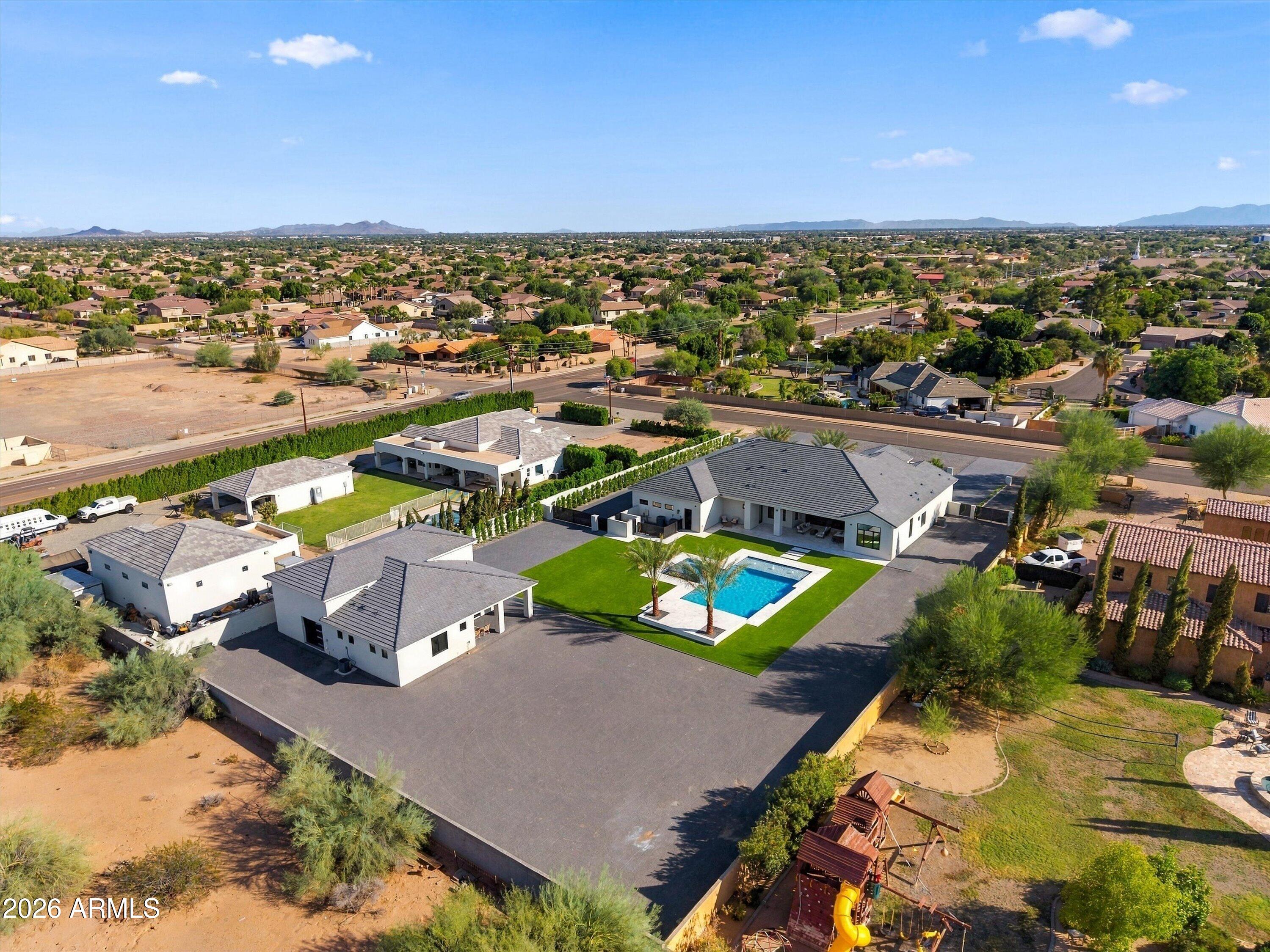8318 W WILLIAMS Road