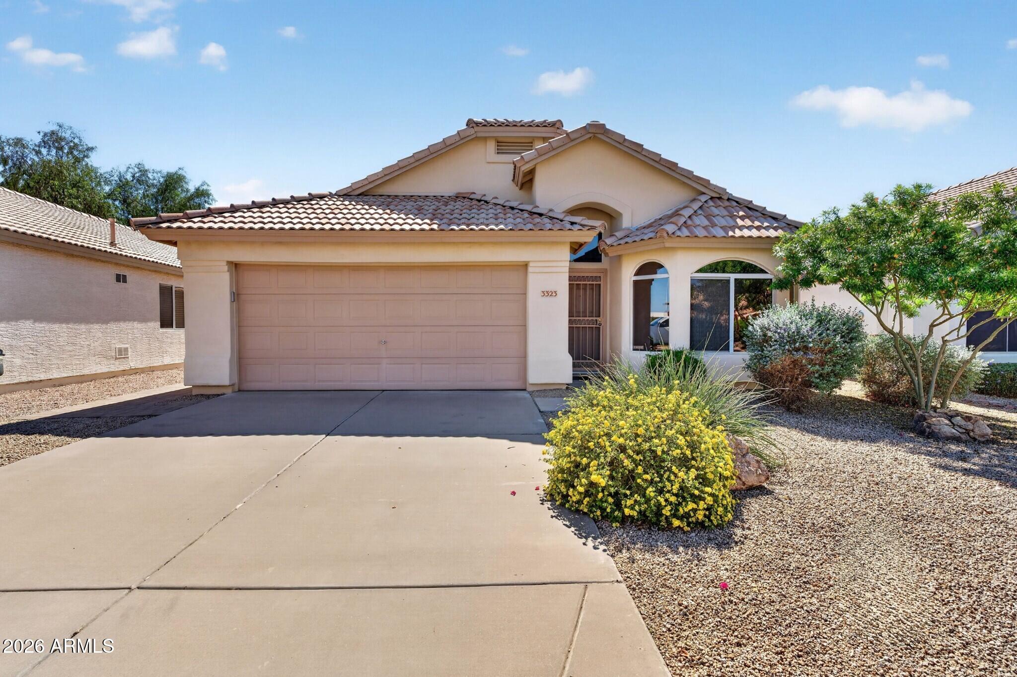 3323 W CONSTITUTION Drive