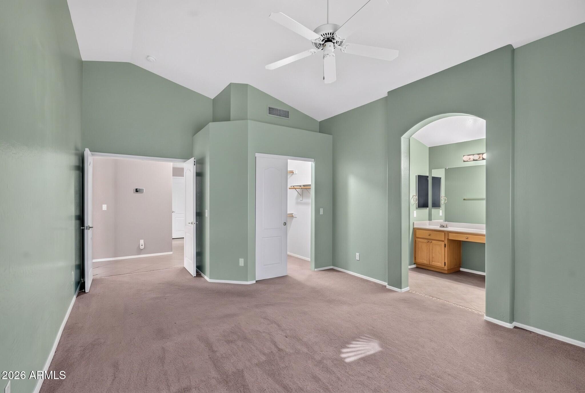 3323 W CONSTITUTION Drive