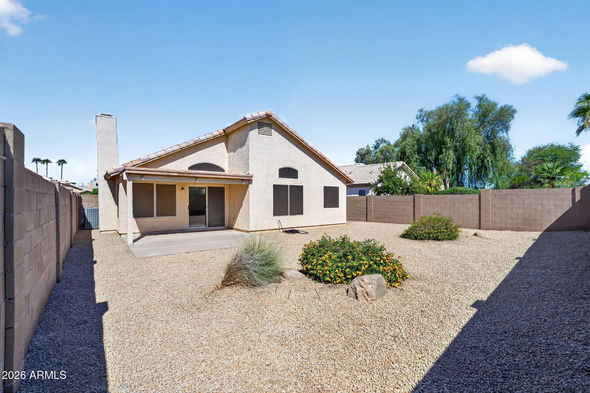 3323 W CONSTITUTION Drive