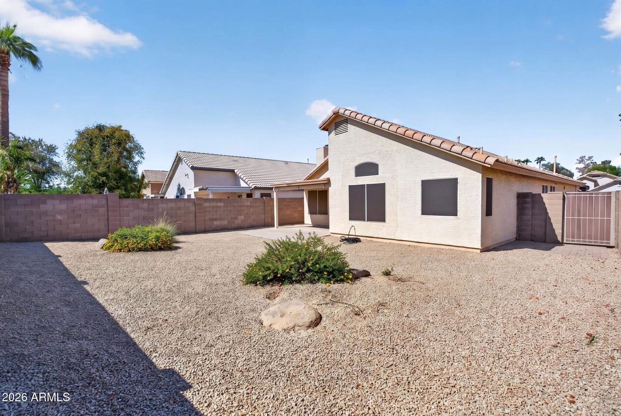 3323 W CONSTITUTION Drive