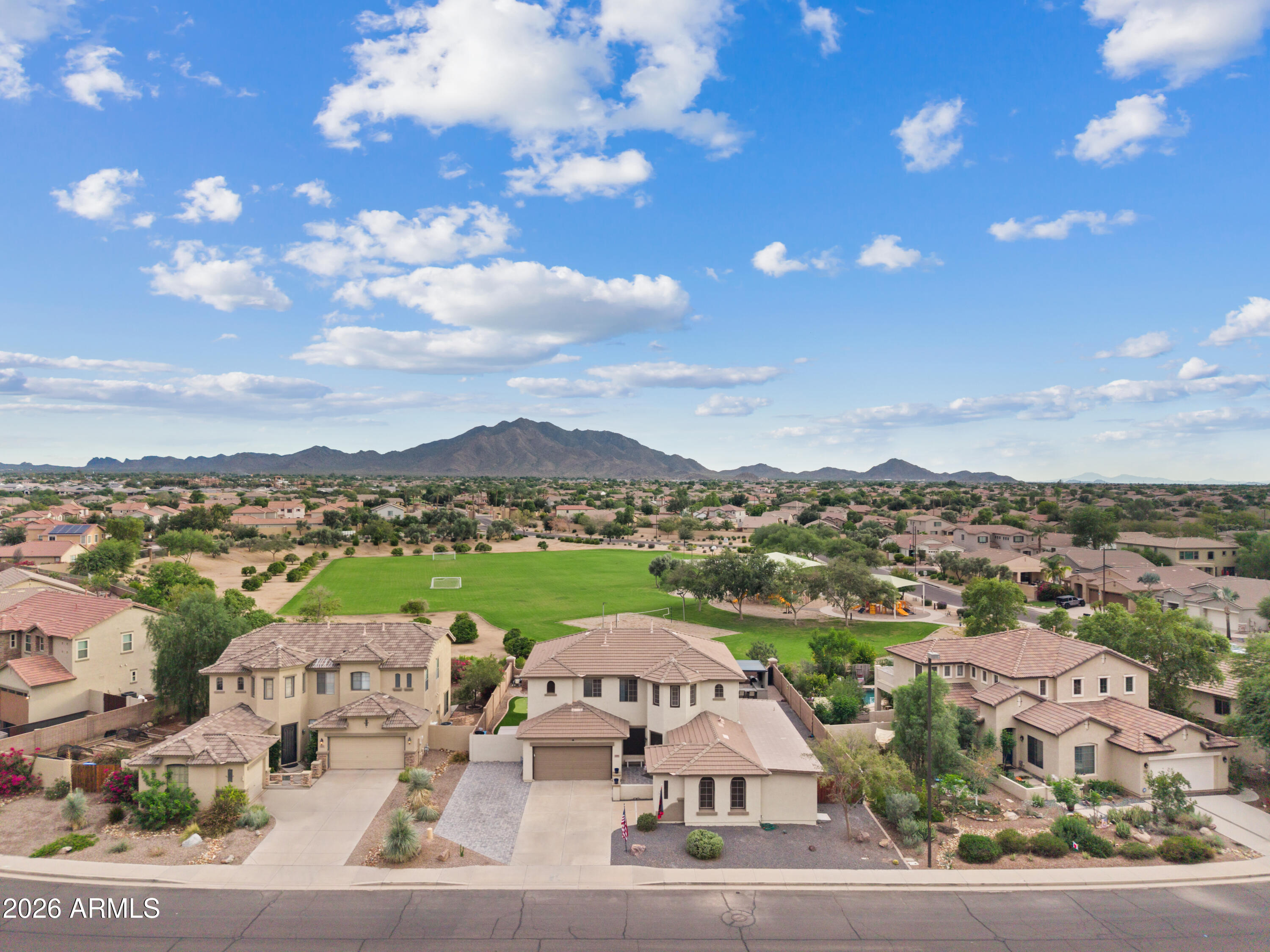 3759 E POWELL Way