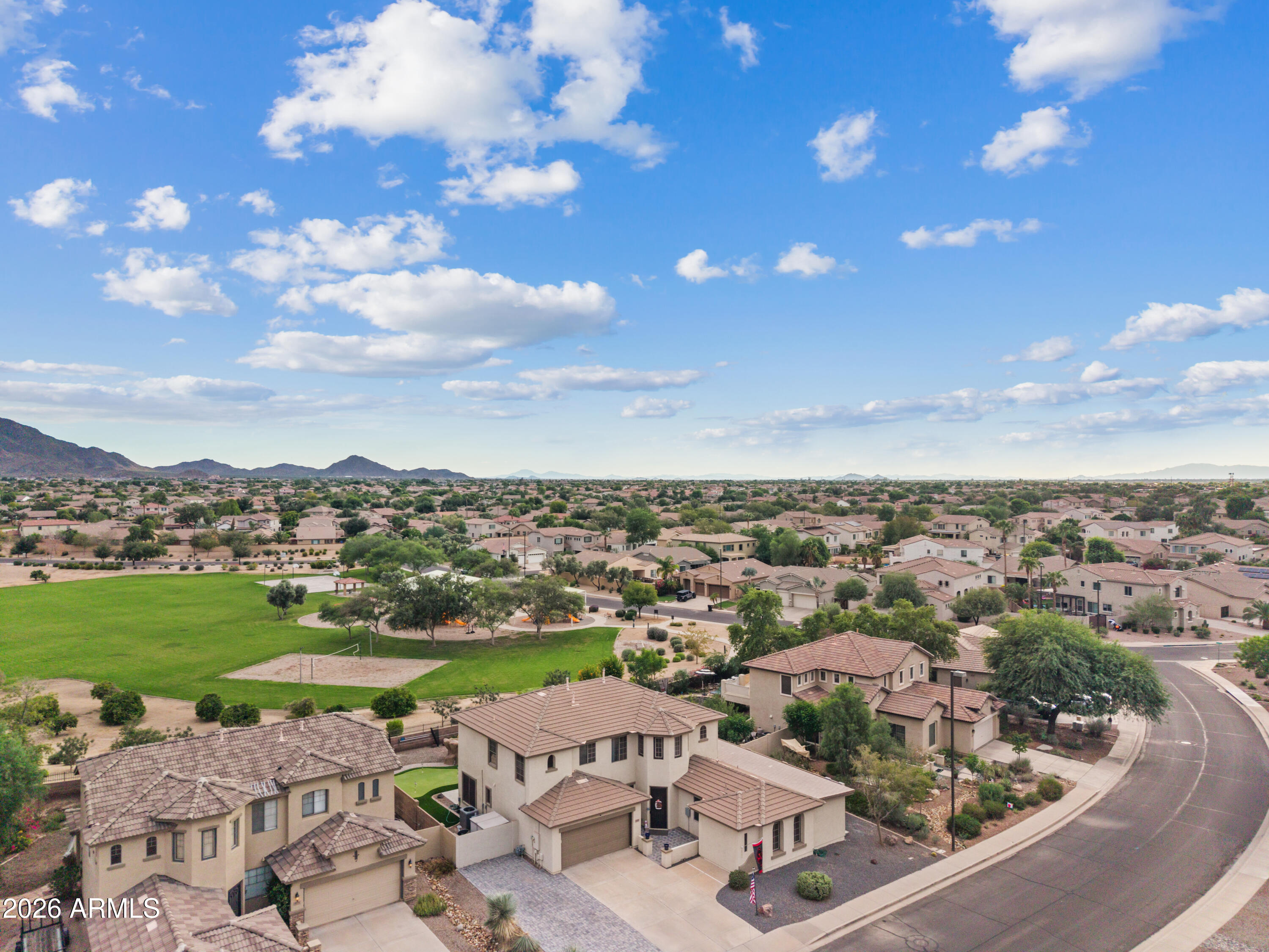 3759 E POWELL Way
