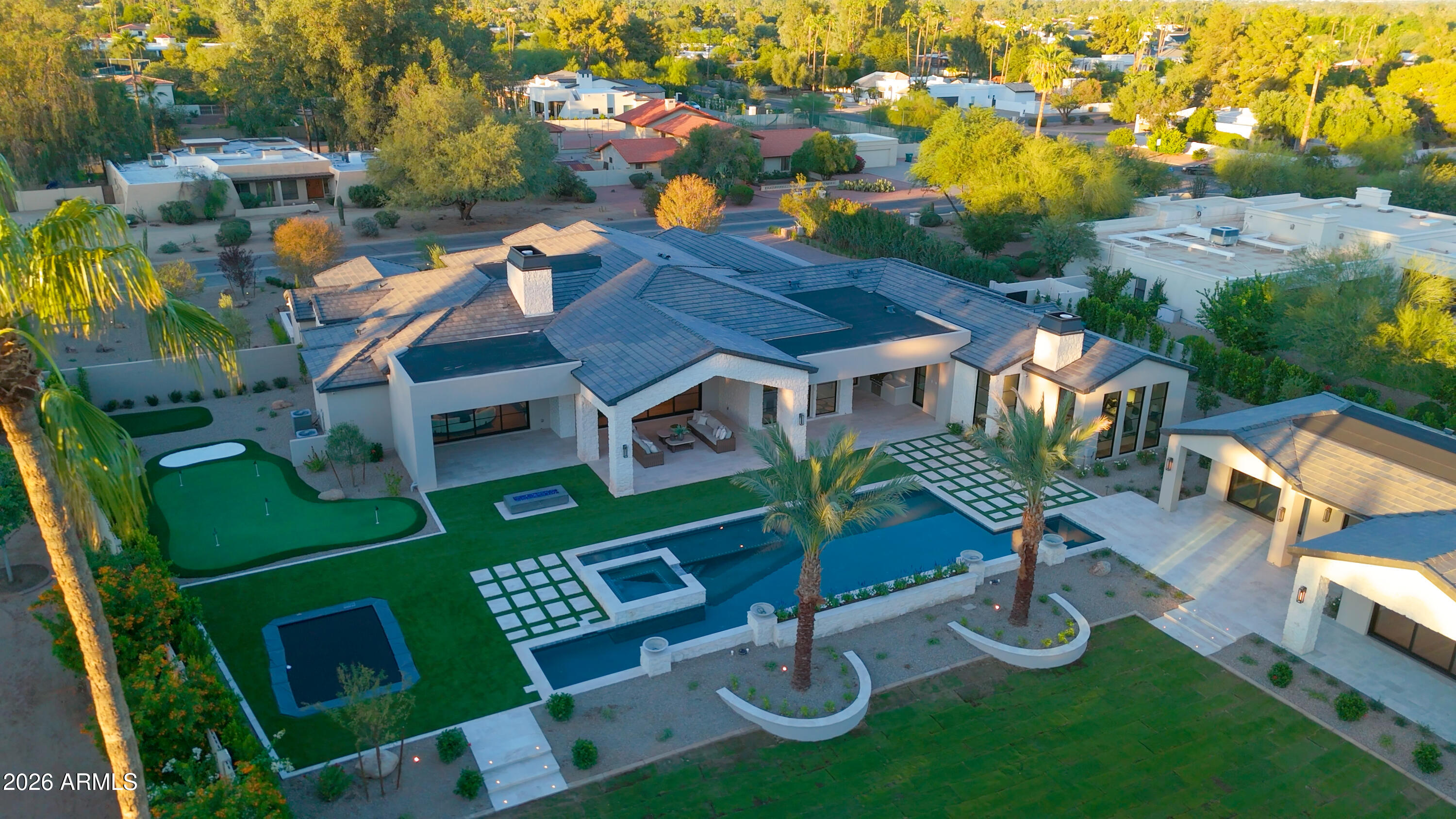 5115 E Berneil Drive