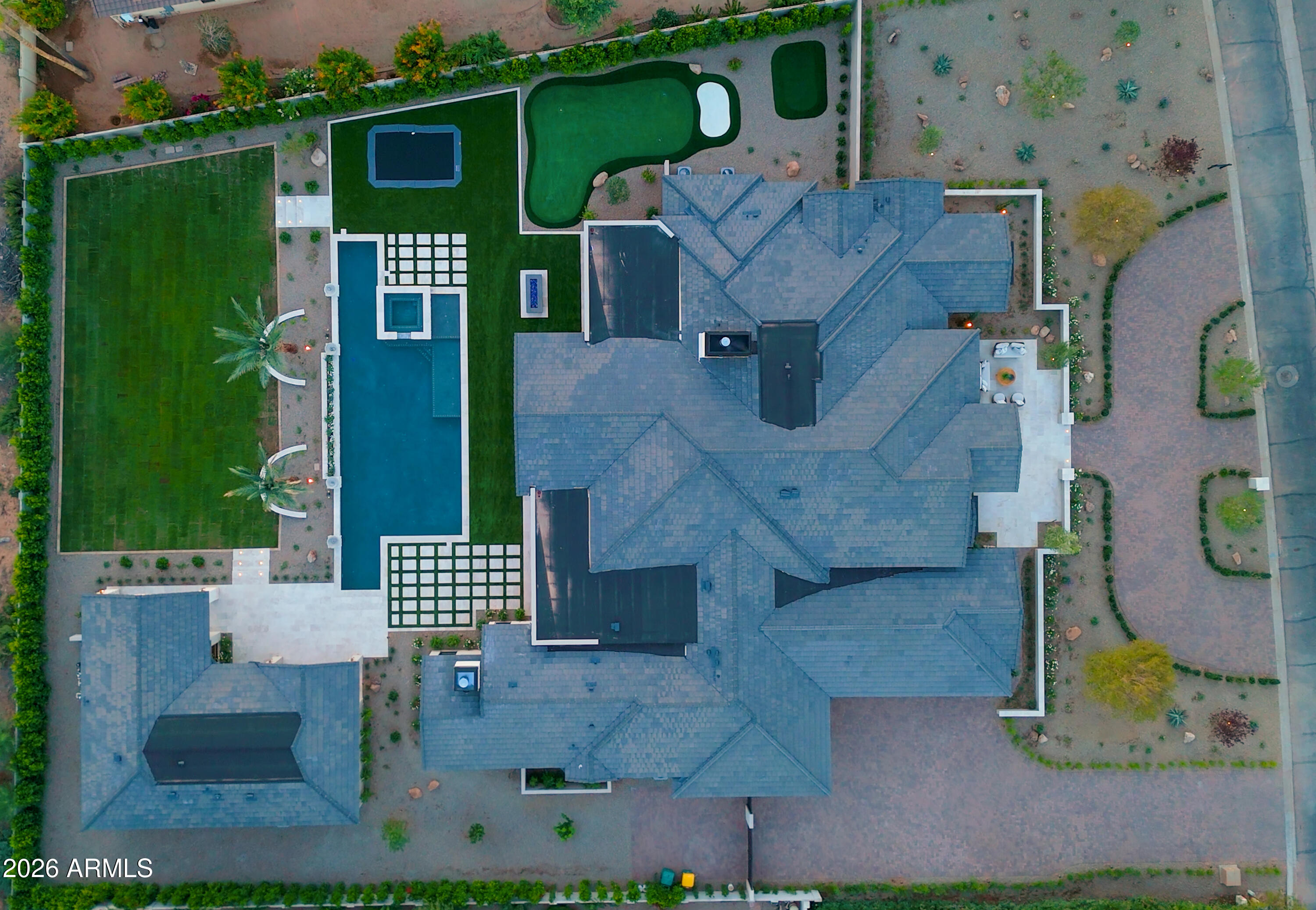 5115 E Berneil Drive