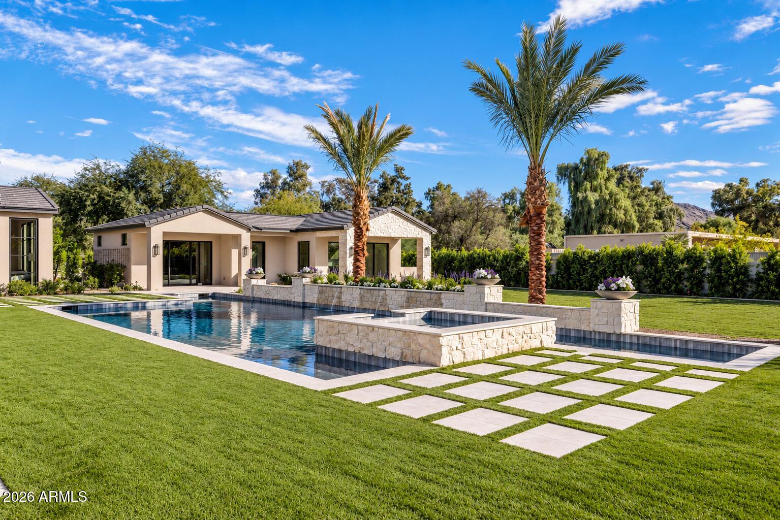5115 E Berneil Drive