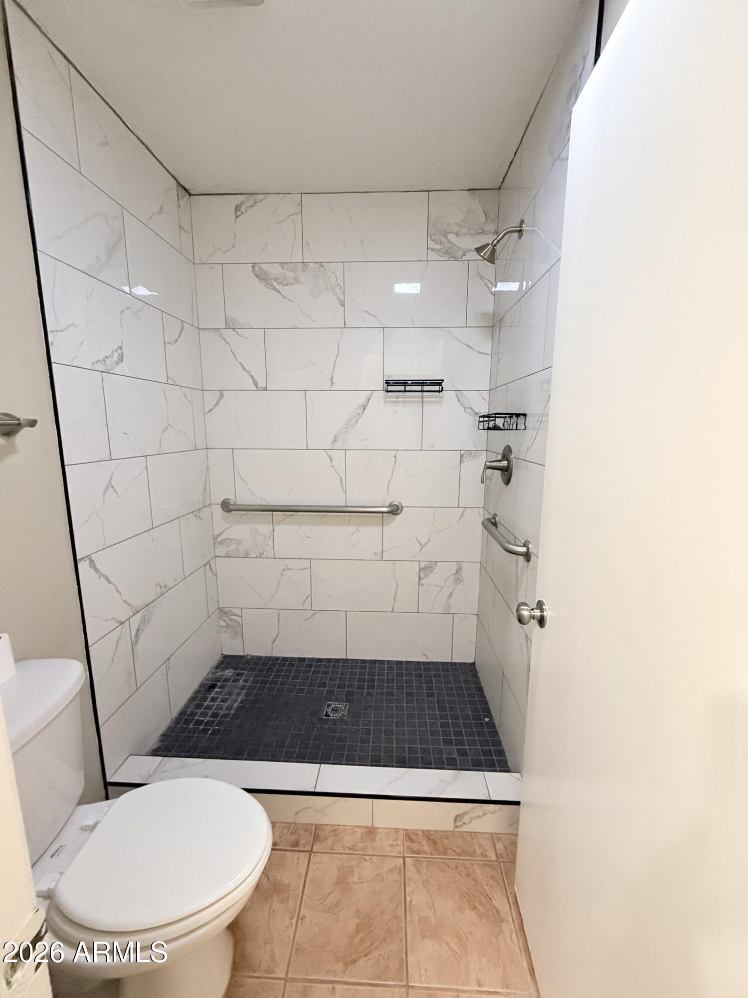 2913 W WOODRIDGE Drive