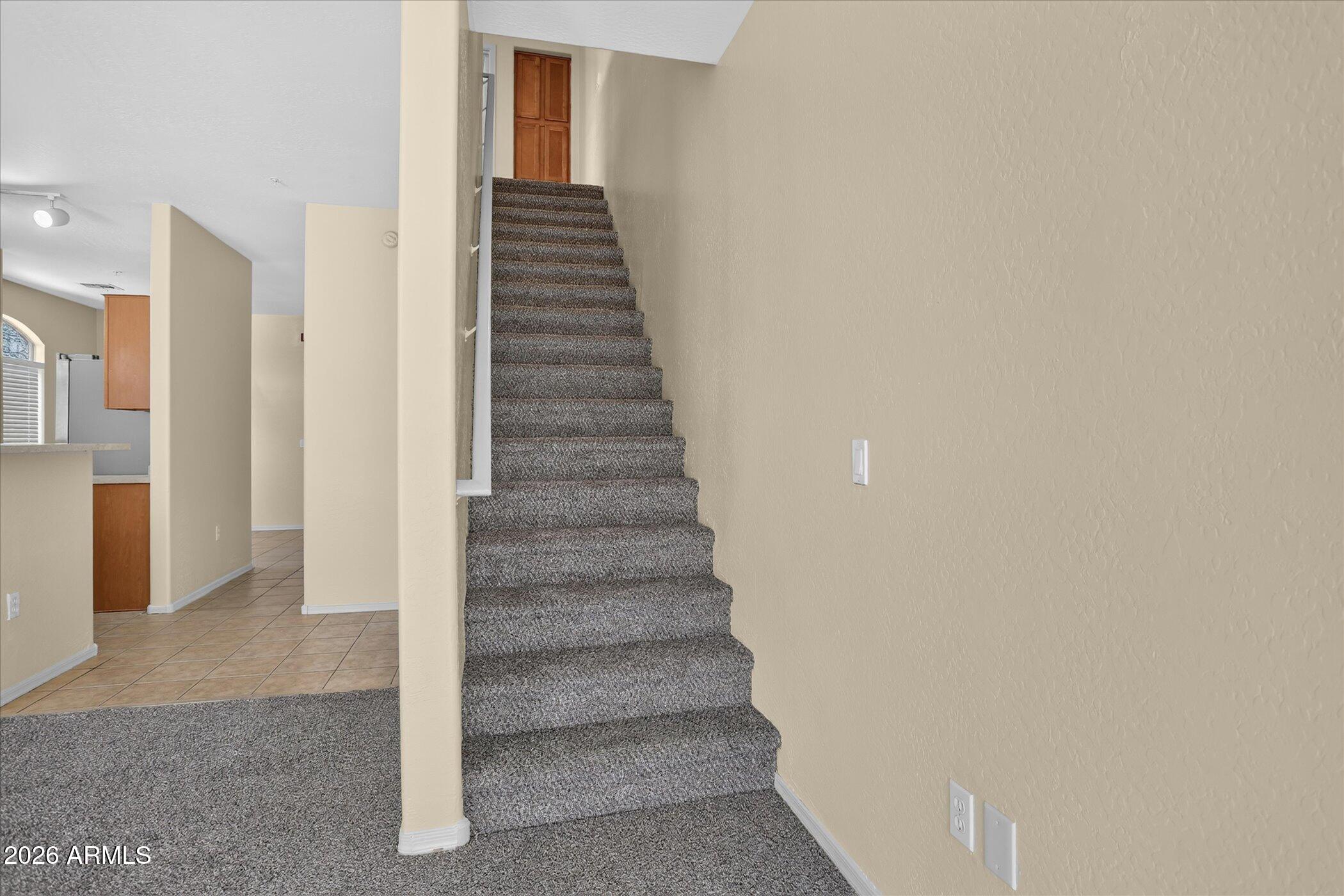 2150 E BELL Road 1090