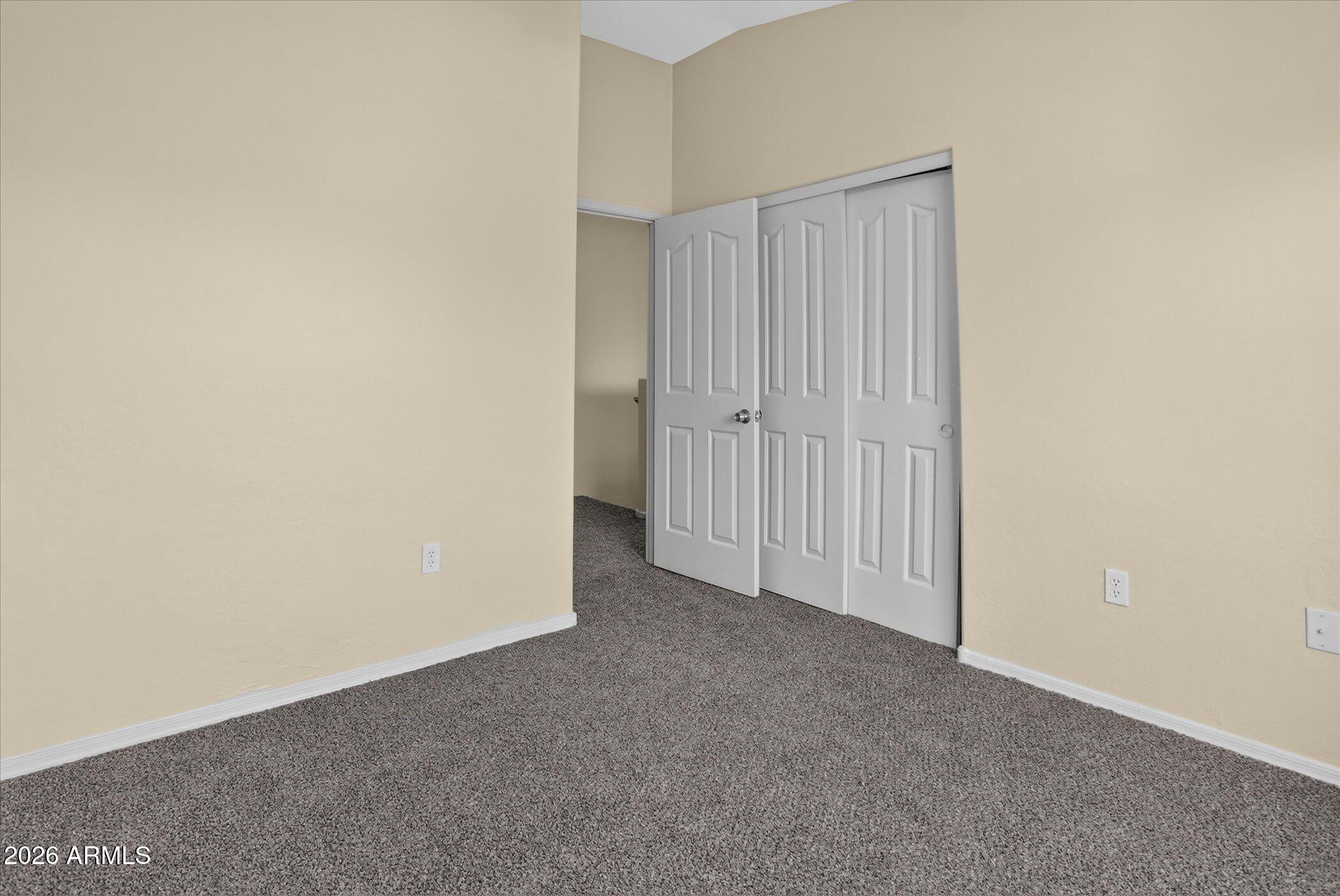 2150 E BELL Road 1090
