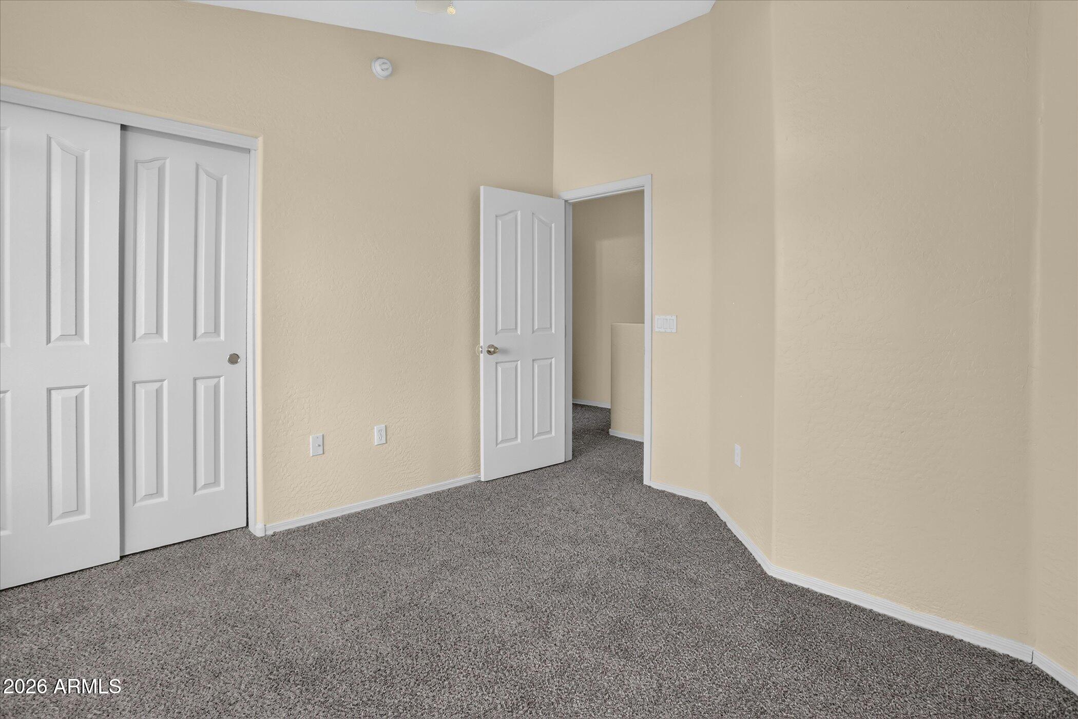 2150 E BELL Road 1090