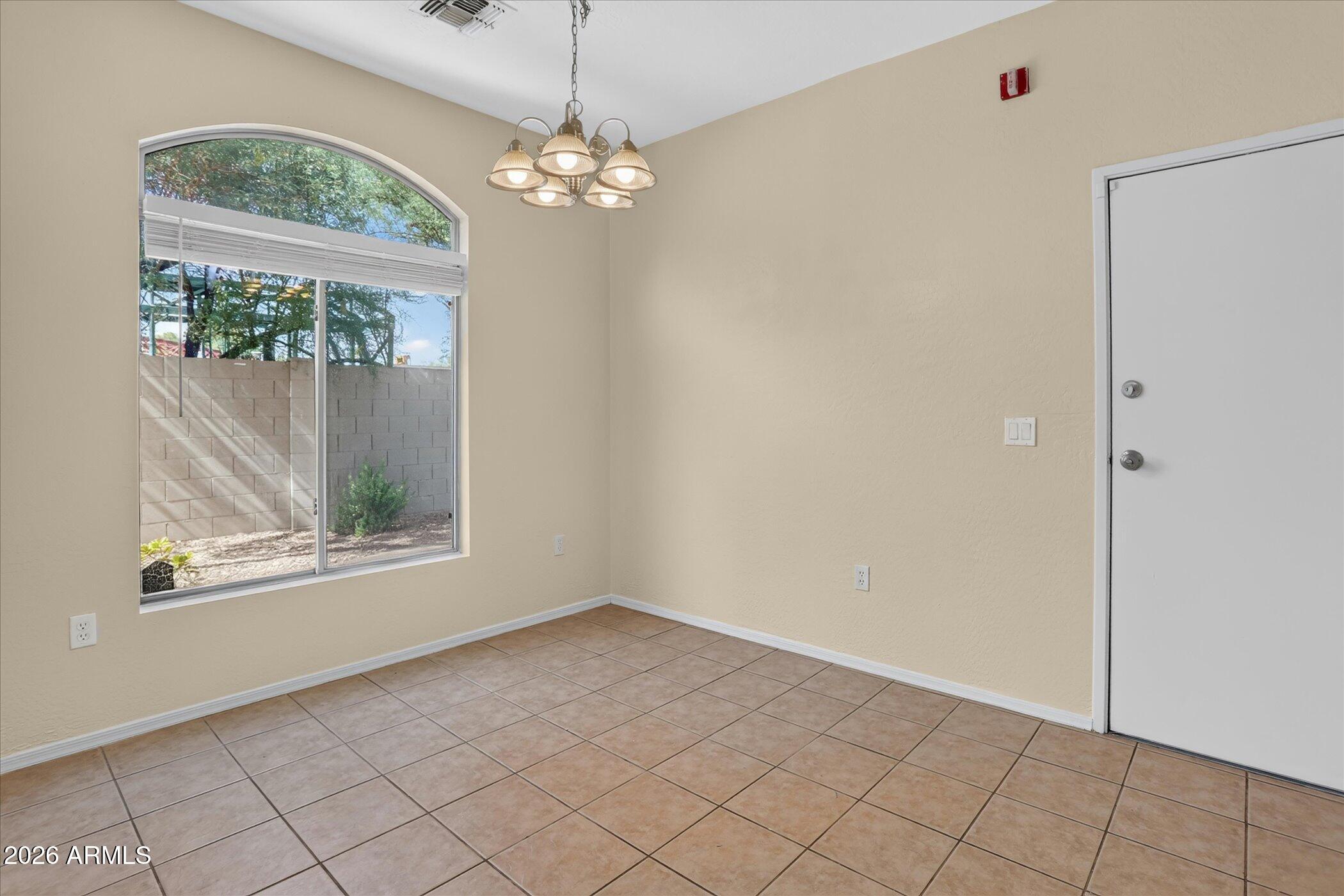 2150 E BELL Road 1090